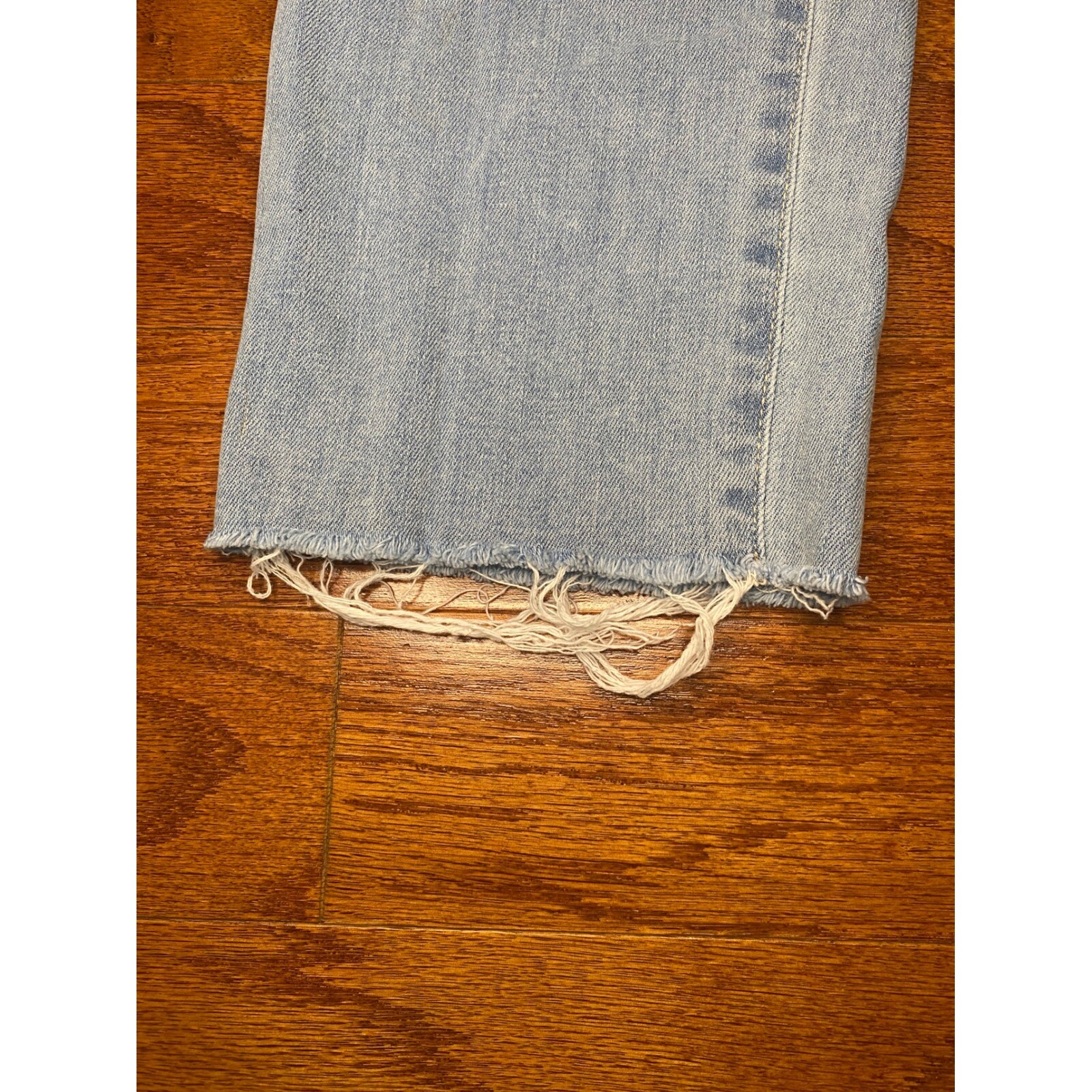 Joe’s Light Blue Distressed Jeans Size 29