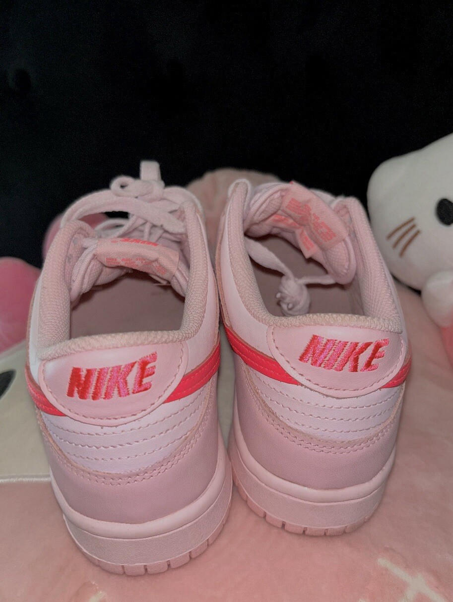 Nike Dunk Low pink