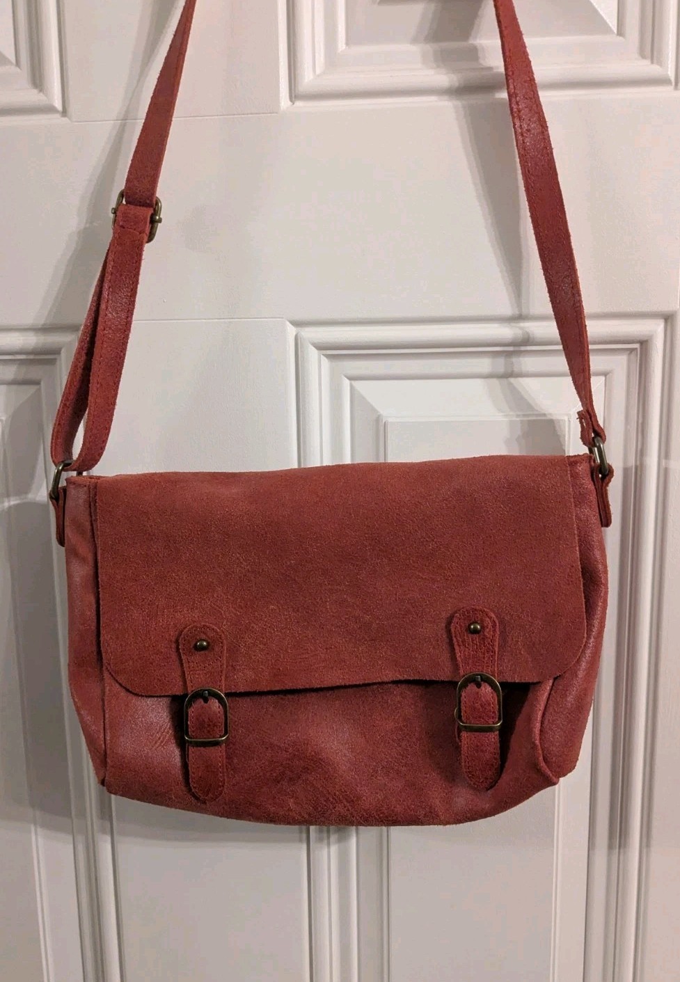 NWOT Vera Pelle Saddle Purse Red Leather Crossbody Snap Closure