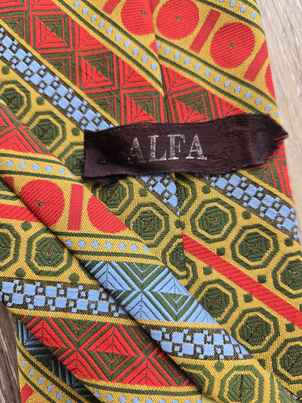 Alfa Vintage Geometric Pattern Neck Tie 57″ Length 4″ Width 1960’s-1970’s