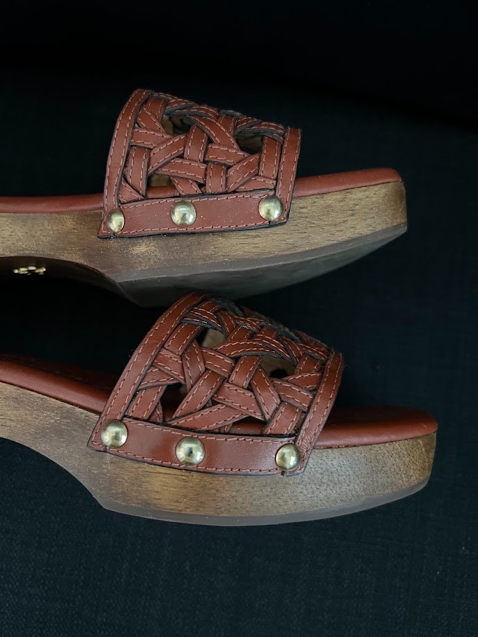 Tory Burch Basket Weave Brown Leather Clogs Wooden Slide Mules Sandals Size 7.5