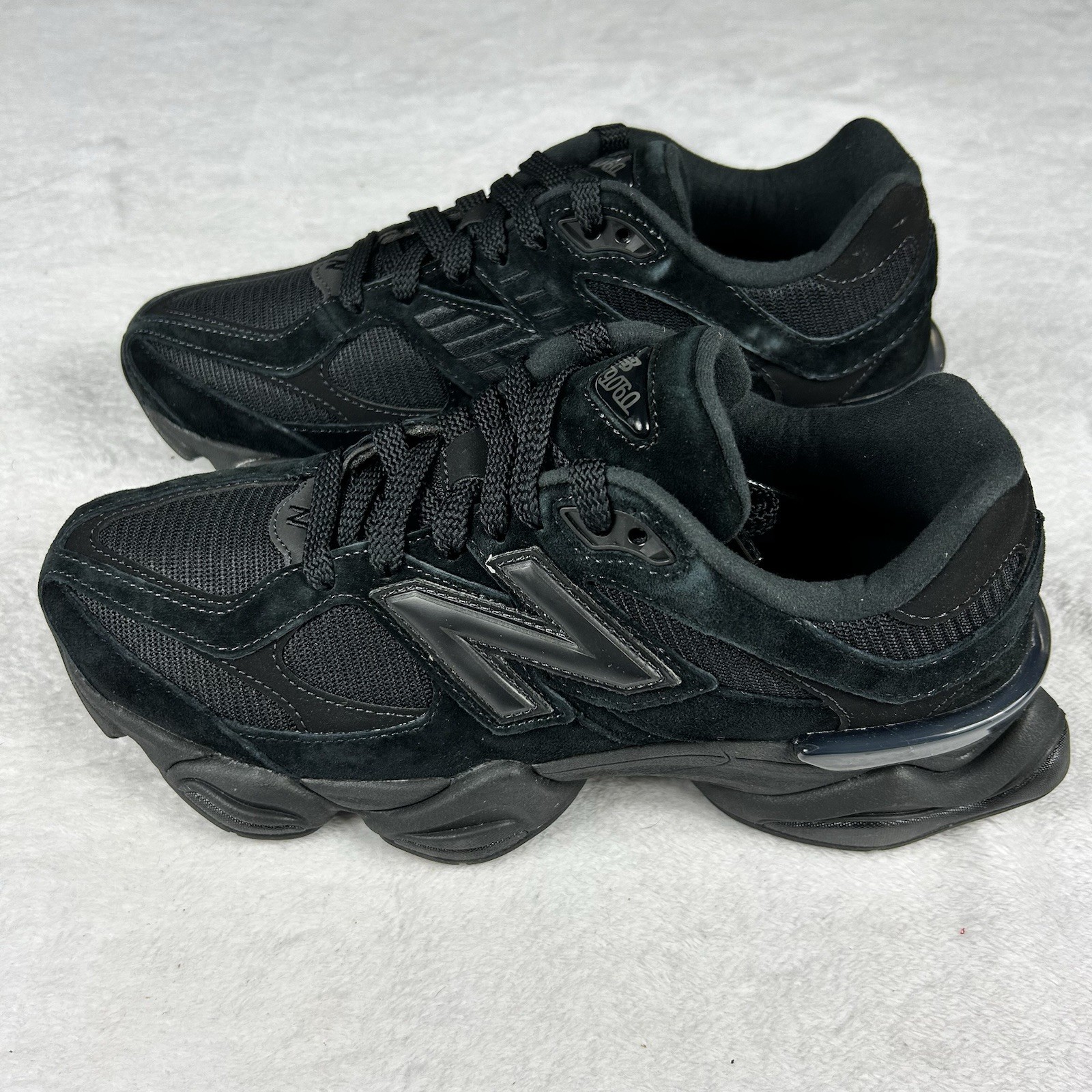 New Balance 9060 Triple Black Suede Running Shoes Men’s Size 9 Women’s 10.5 New