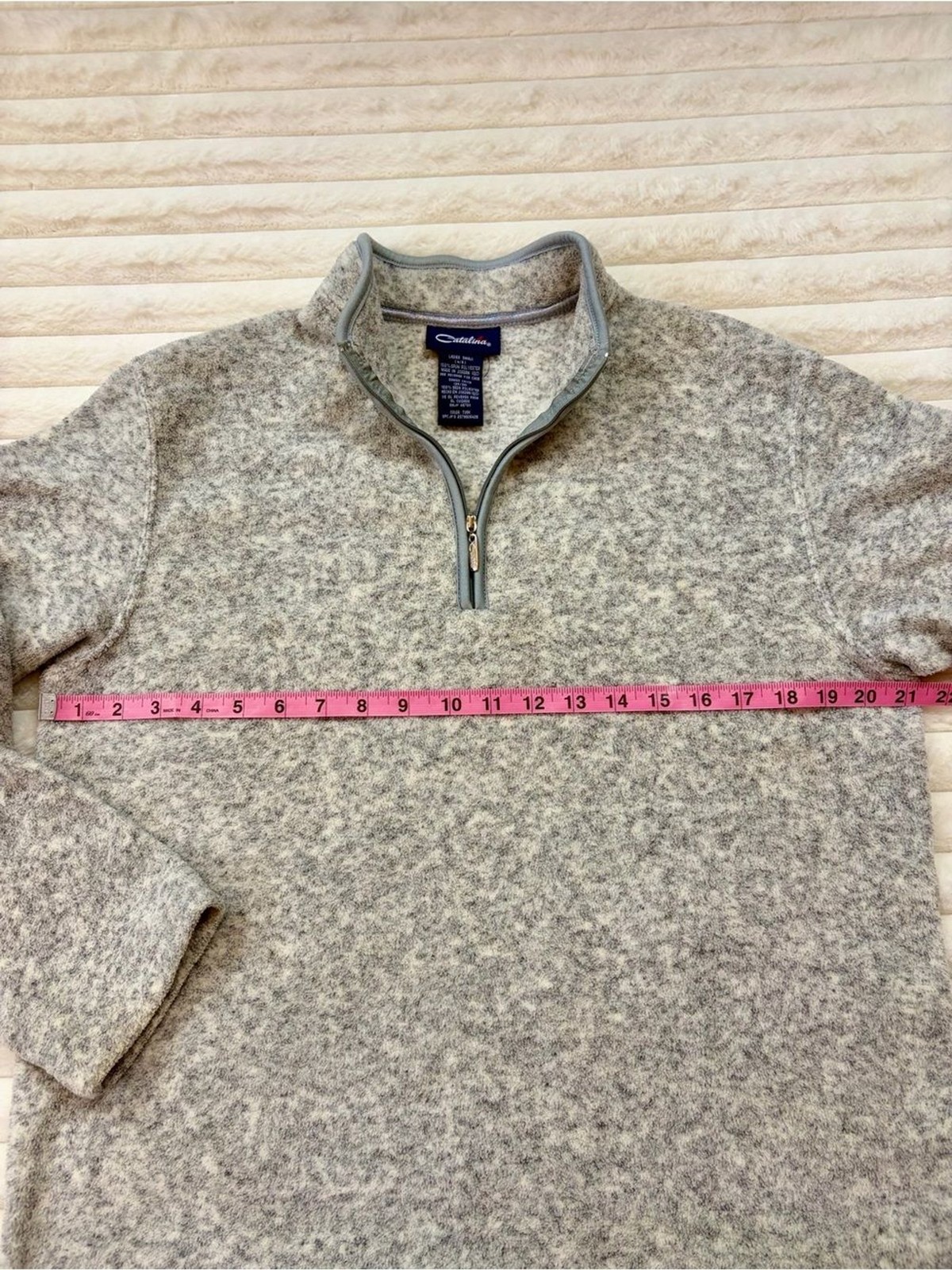 Catalina Quarter Zip Pullover Light Dark Grey Women’s Size S Athletic Casual