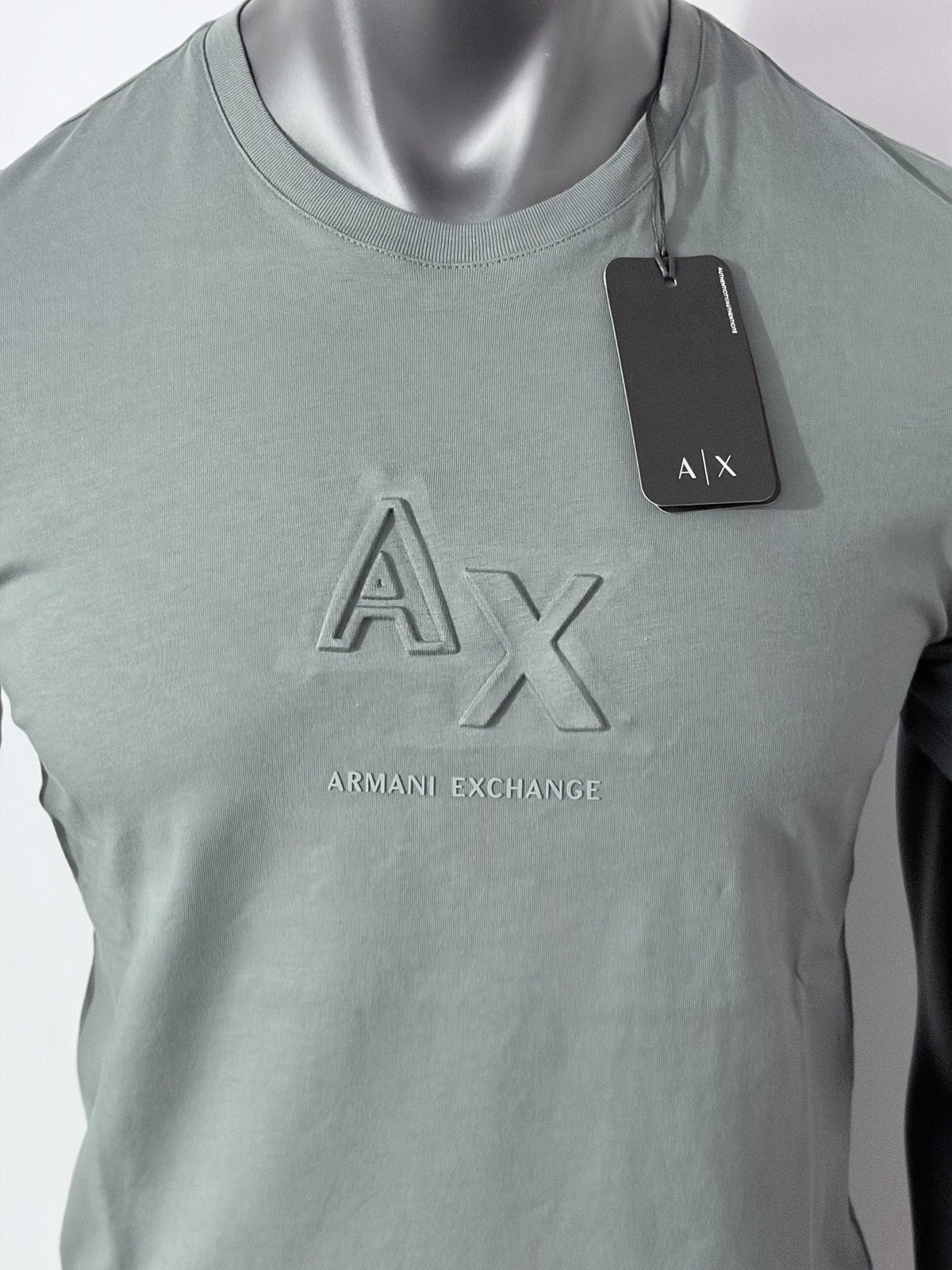 New Armani Exchange Men’s Regular Fit Raised Signature Logo Short Sleeve Shirt