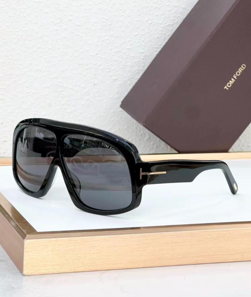Tom Ford Cassius Sunglasses FT0965 Black/Gray 78-4-125mm With Case New