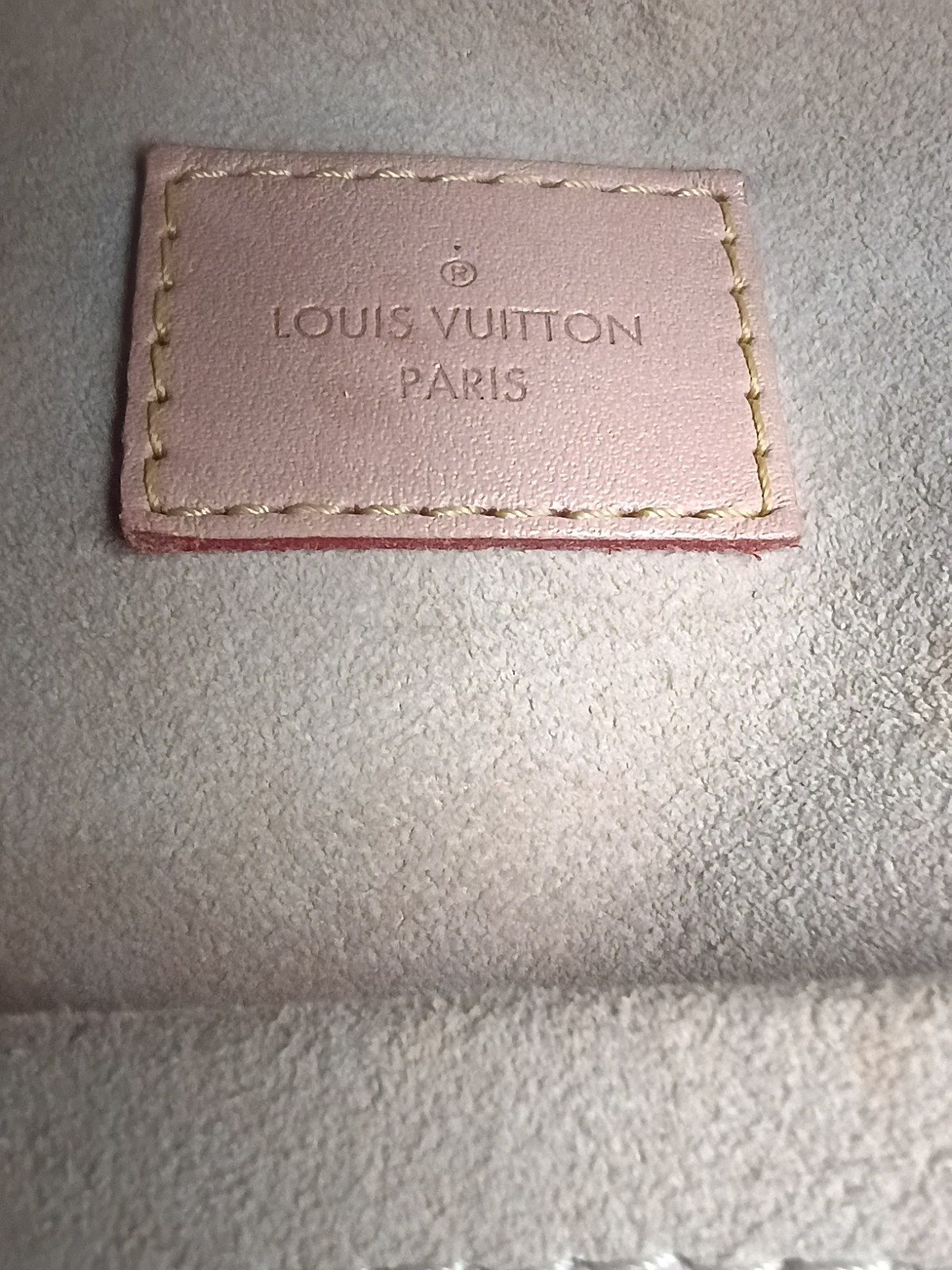 Louis Vuitton Artsy Handbag Monogram Canvas MM Pre-owned In Excellent Condition