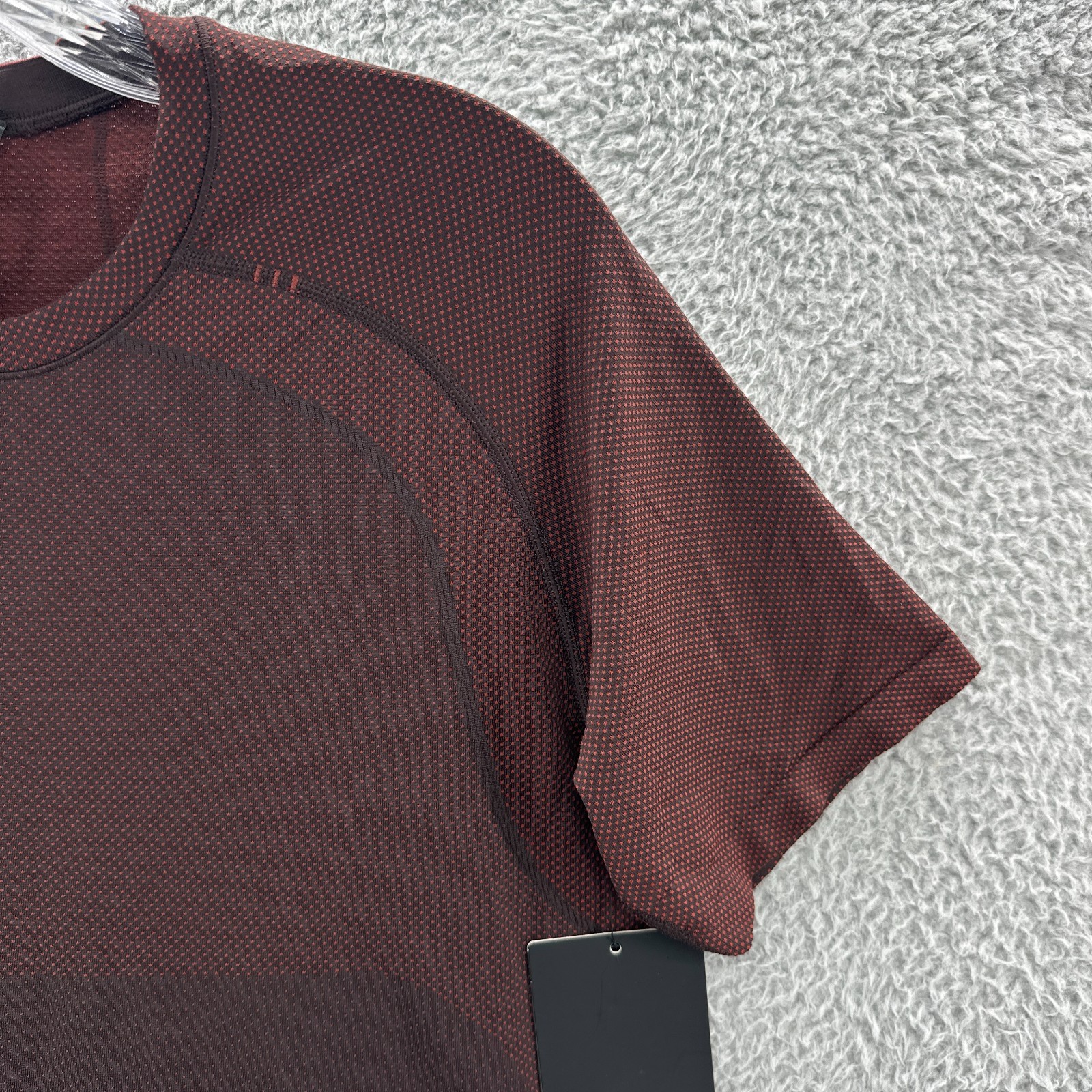 Lululemon Shirt Mens Small S Red Gym Metal Vent Tech 2.0 Short Sleeve Shirt