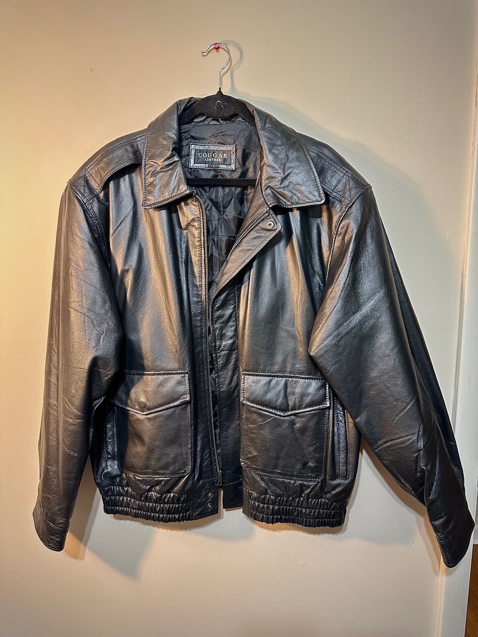 Cougar Men’s Black Vintage Genuine Leather Jacket Size Large Multiple Pockets