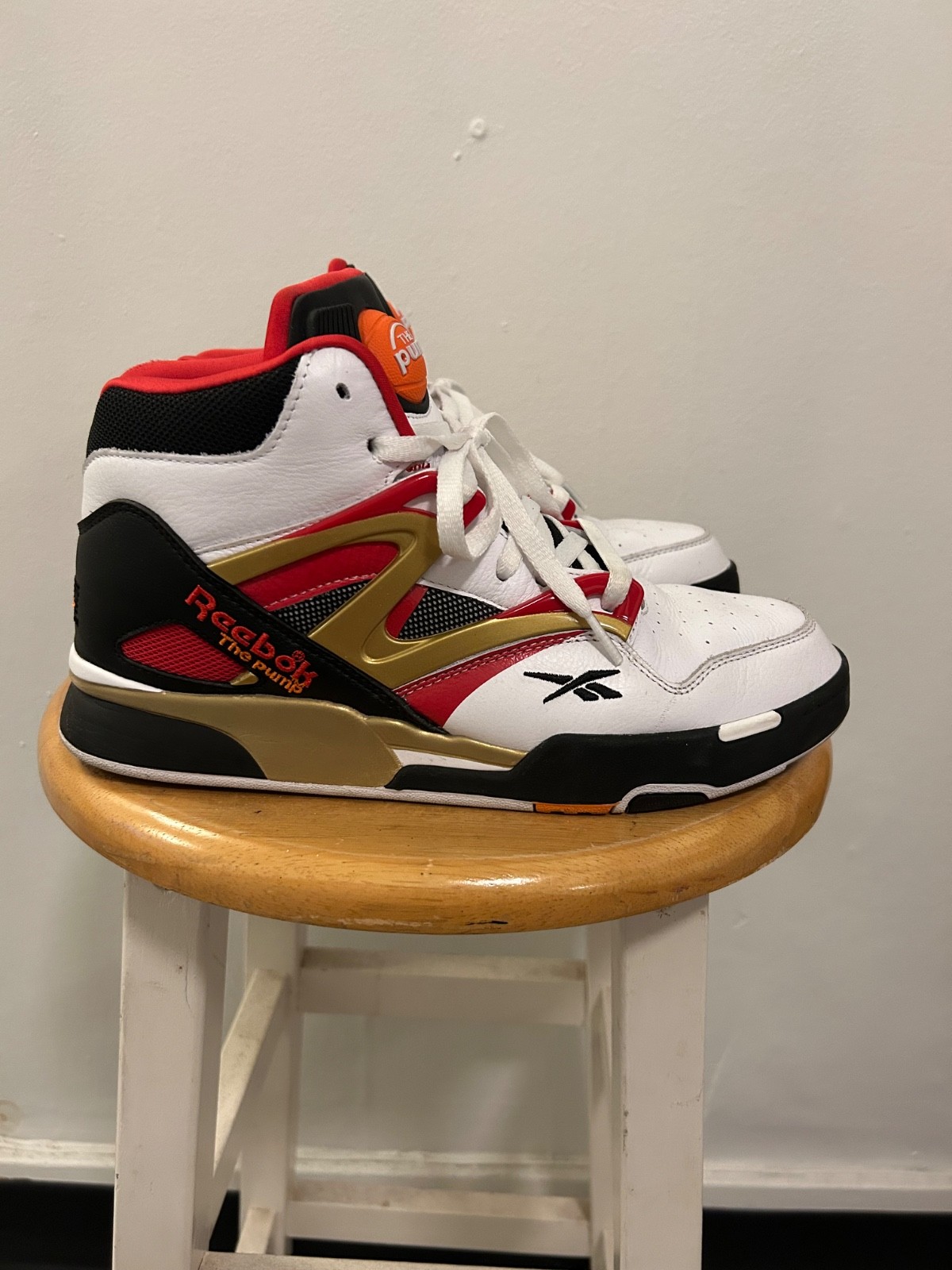 Reebok Omni Zone 2 Pump “Atlanta” White Mens Size 9.5