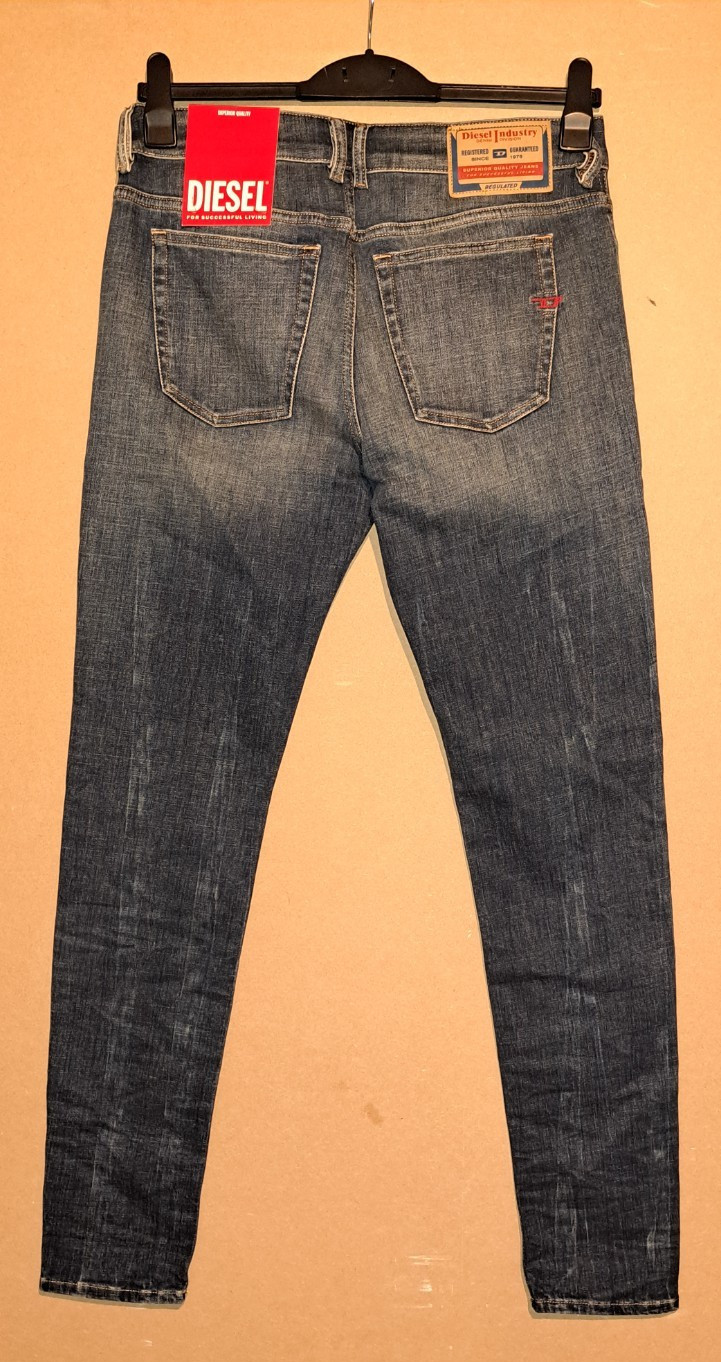 New Diesel 1979 Sleenker Skinny Stretch Blue Denim Jeans RRP £200