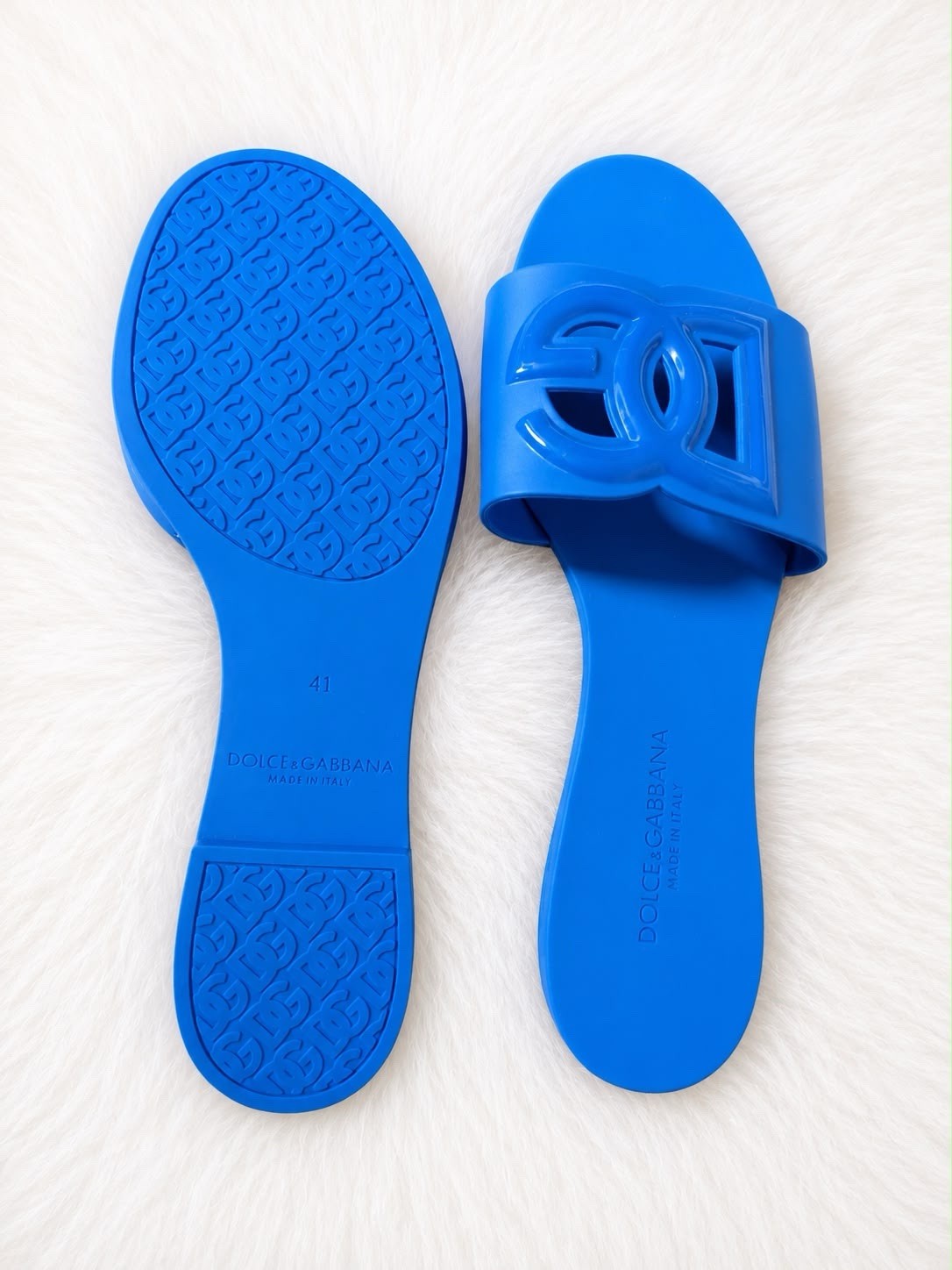 Dolce & Gabbana Women’s Blue Logo Rubber Slide Sandals Slip-On US 10