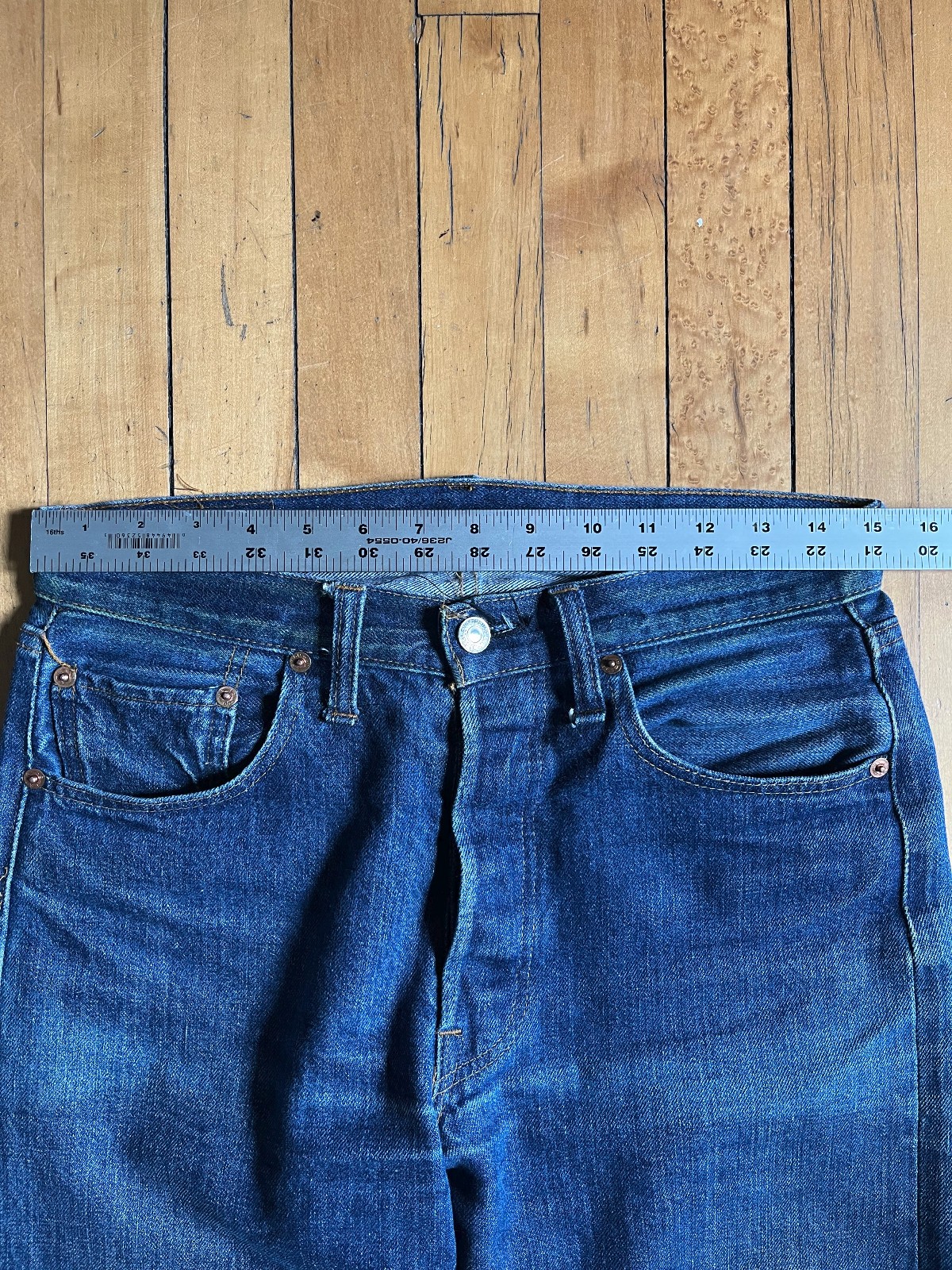 Vintage 1970s Levi’s 501XX Selvedge Denim Jeans Dark Wash Made in USA 30×32.25