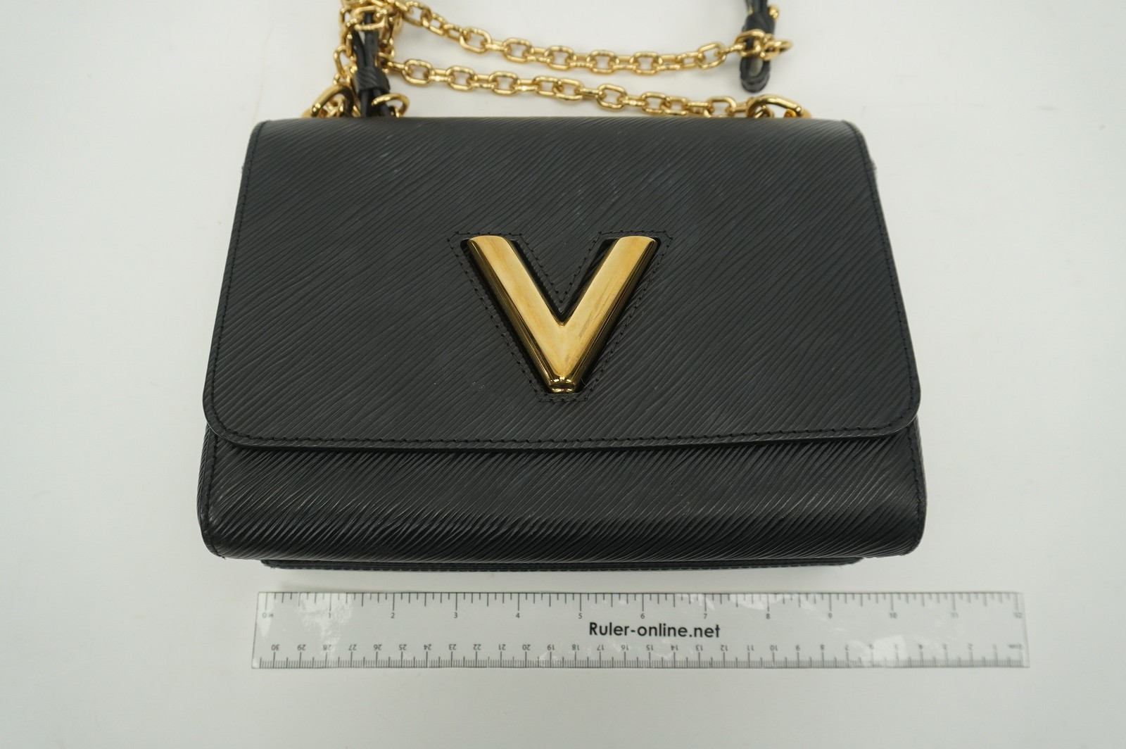 Louis Vuitton Twist MM M21554 Black Epi Leather Shoulder Bag 9.1″ x 6.7″ x 3.7″