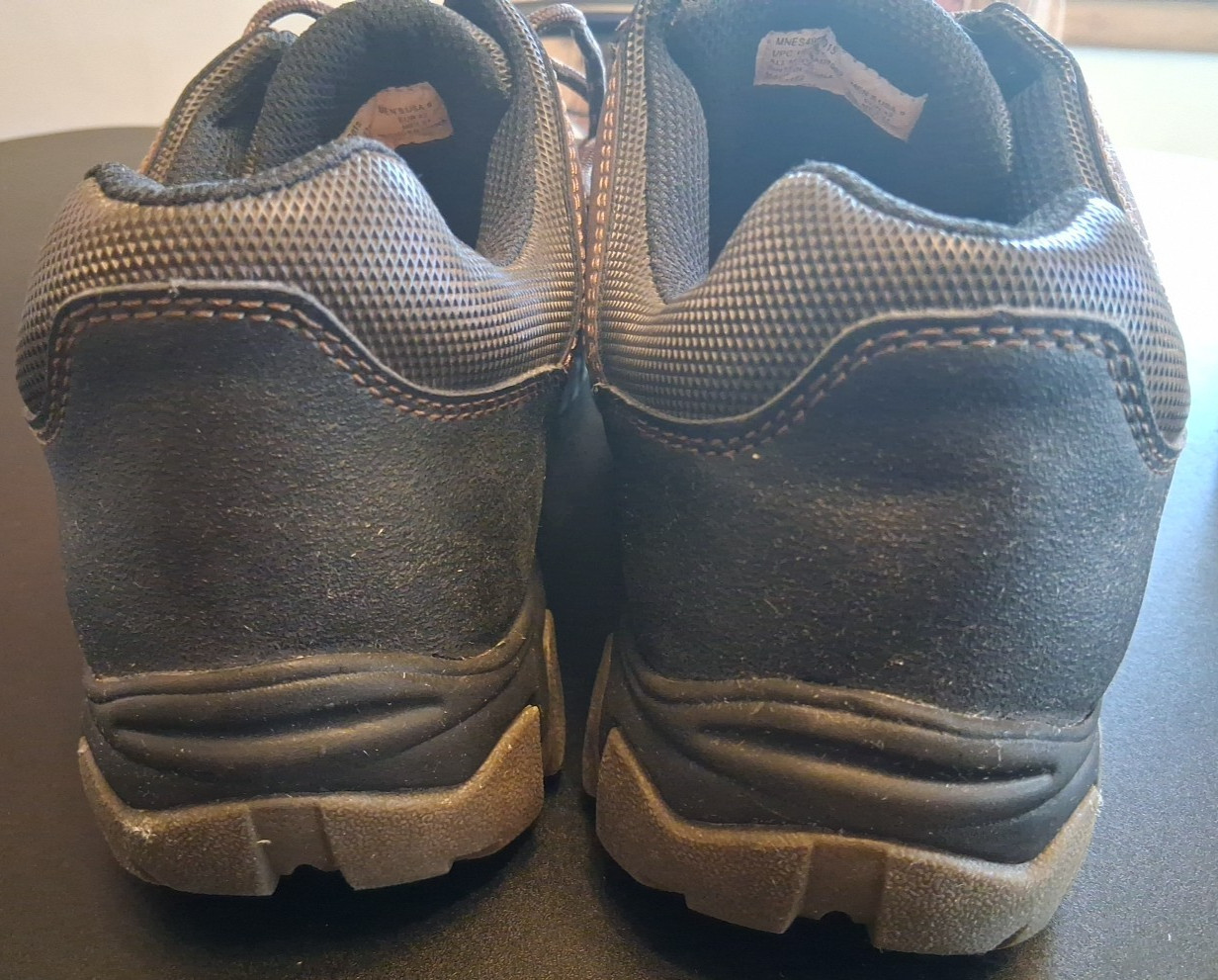 Earth Spirit Cold Creek Rugged Gelron Cushion Arch Support Men’s Shoe Size 9