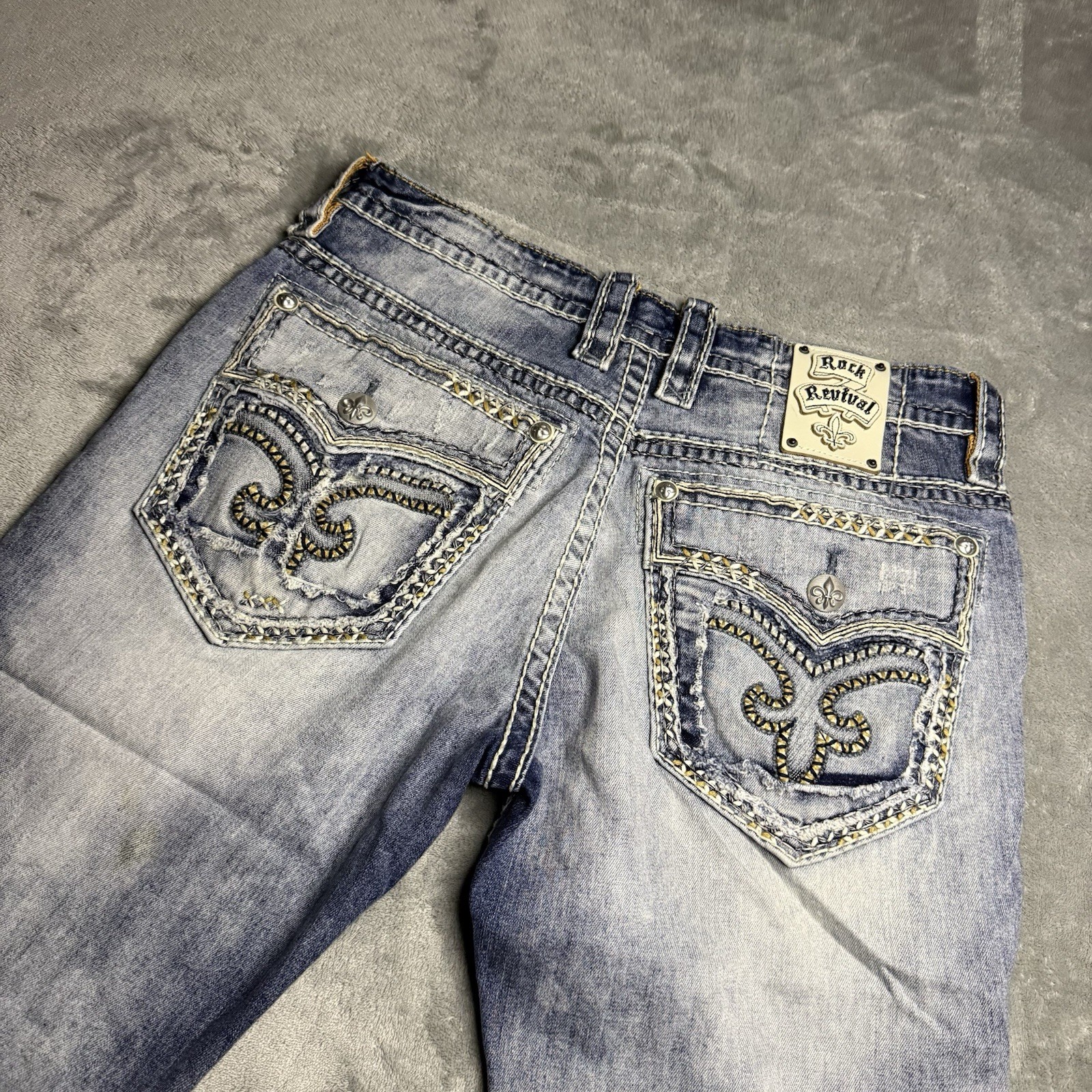 Rock Revival Penn Relaxed Straight Jeans 34×33 Thick Stitch Light Wash Western