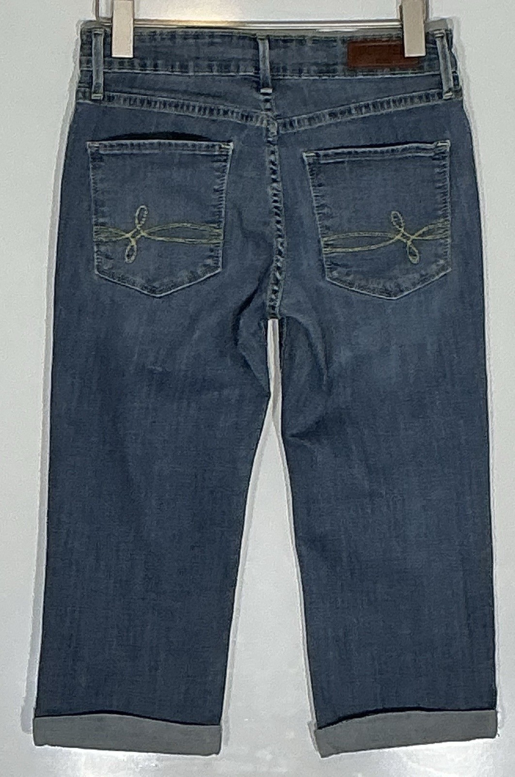 Denizen by Levi’s Womens Size 4 Cropped Capri Jeans Blue Denim Cuffed Stretch