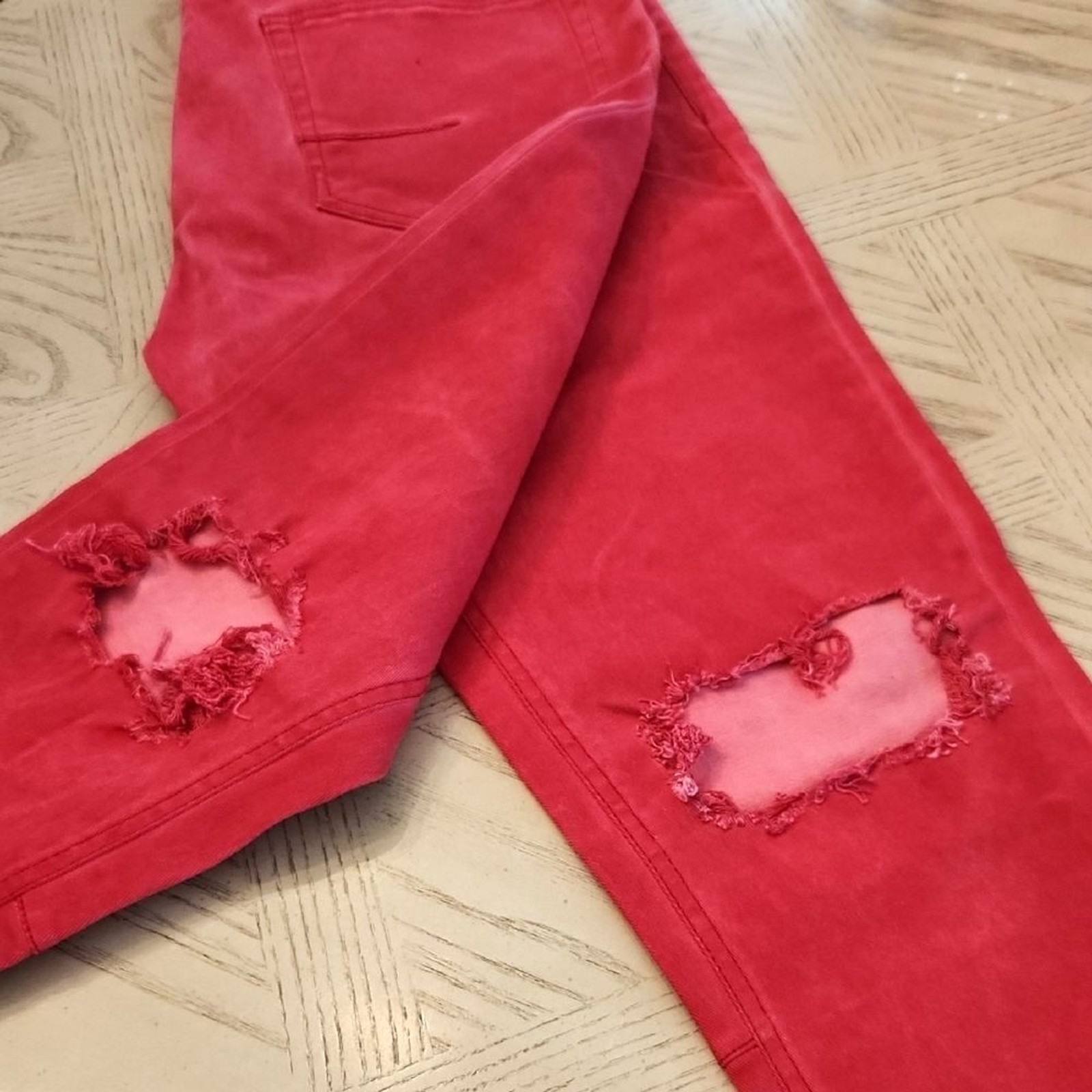 KDNK Comfort Stretch Distressed Skinny Jeans w/ Zippered Ankles Red Size 32