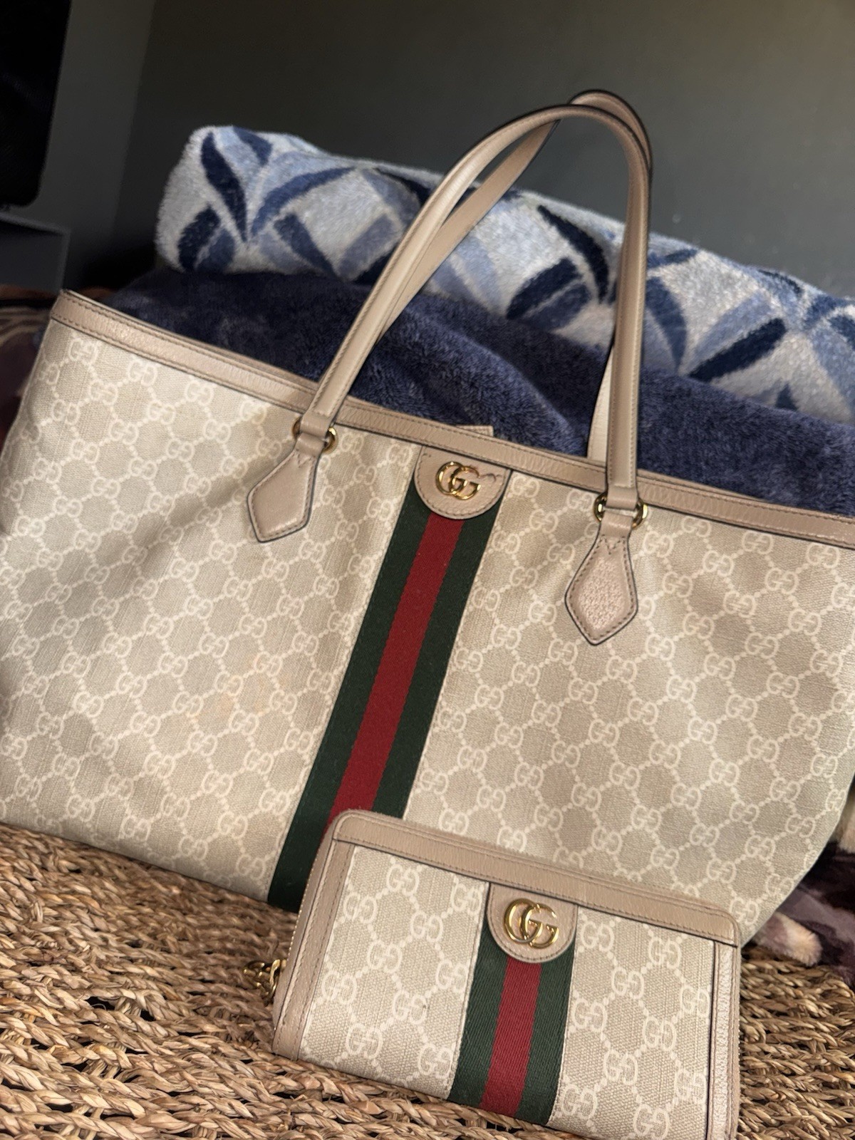 Gucci Ophidia Beige GG Monogram Web Stripe Large Tote Bag w/ Coin Purse