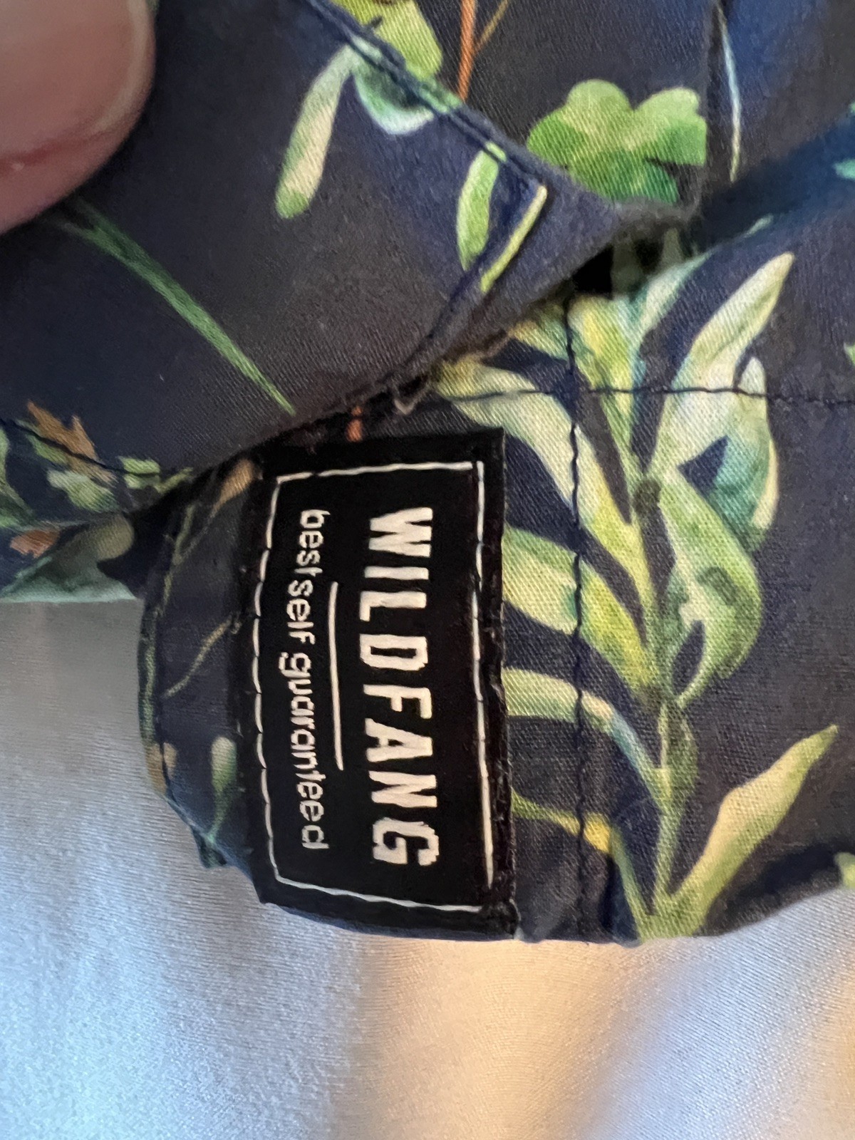 WILDFANG The Essential Cropped Button Up Womxns S Leaf Navy Botanical Print
