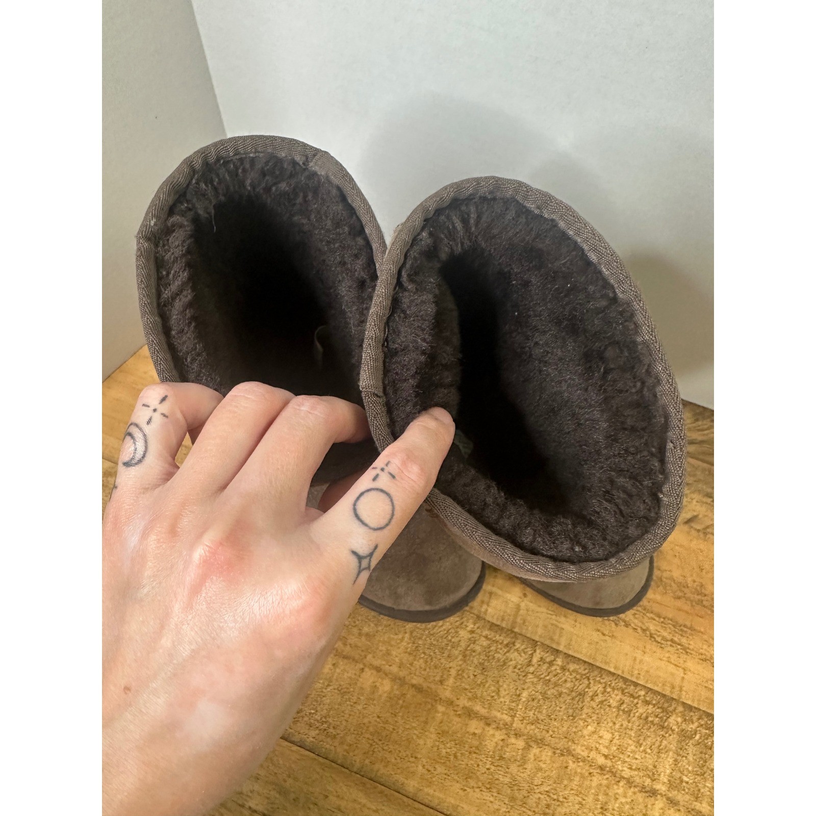 UGG Australia Classic Tall Brown Suede Shearling Boots Chocolate size 7