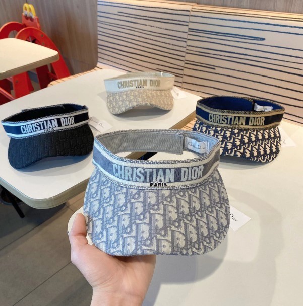 Unique design down cotton pressed grid warm baseball cap winter embroidery hat
