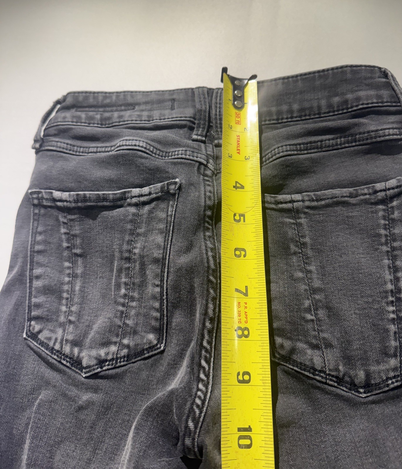 Abercrombie & Fitch Signature Collection High Rise Super Skinny Distress Size 25