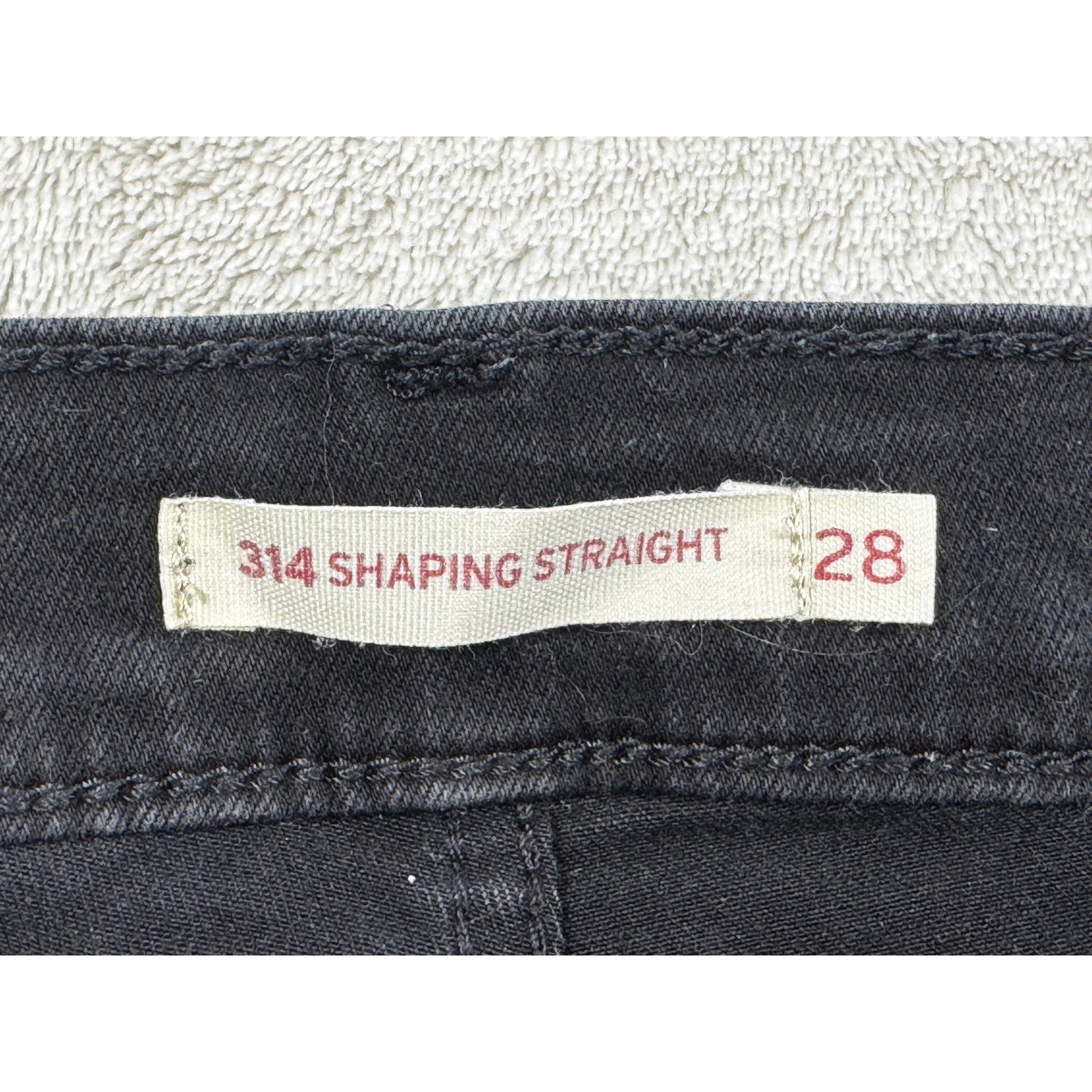 Levi’s Womens 314 Shaping Straight Mid Rise Black Denim Jeans 28 Meas: 28×13.5