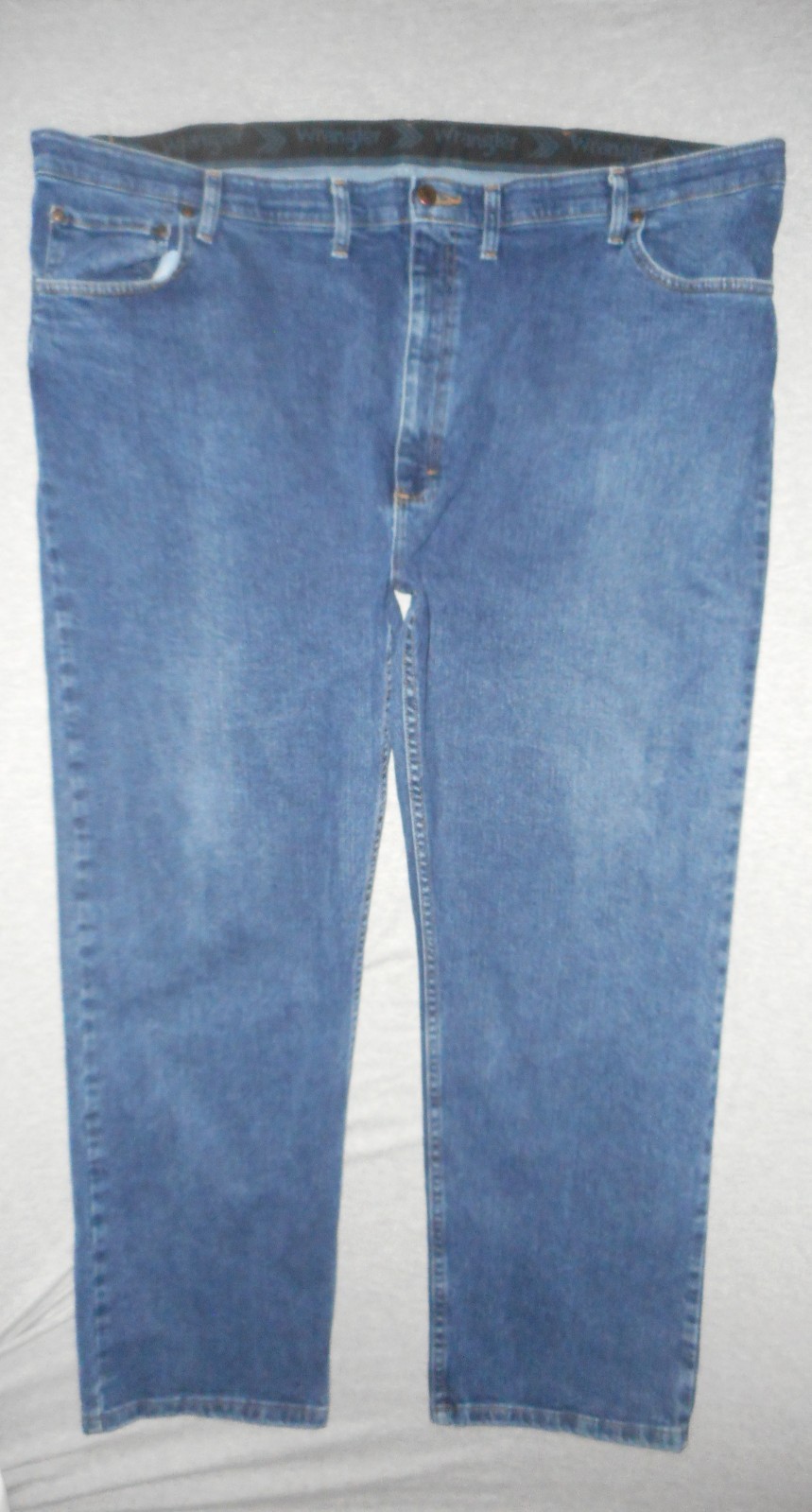 Wrangler Regular Fit Stretch Flex Waist Jeans – Mens 48×30 – Good Condition –