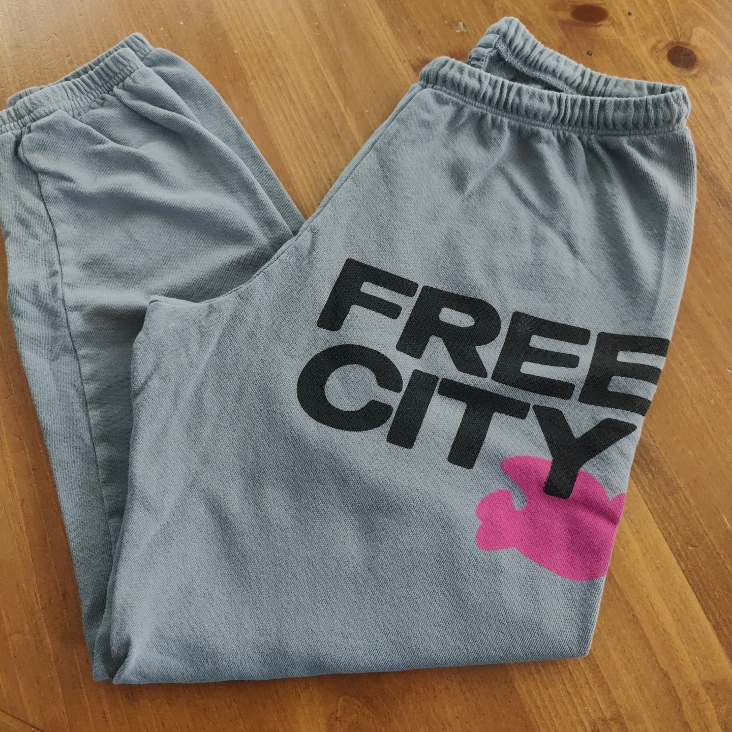 Free City Womens Small Cotton Logo Sweats, Grey/Pink ##