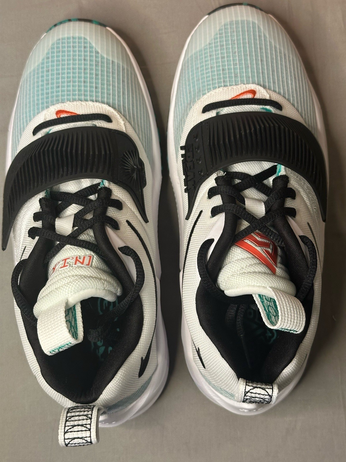 Nike Zoom Freak 3 (GS) Clear Emerald Sneakers DB4158-101 Youth Size 5Y