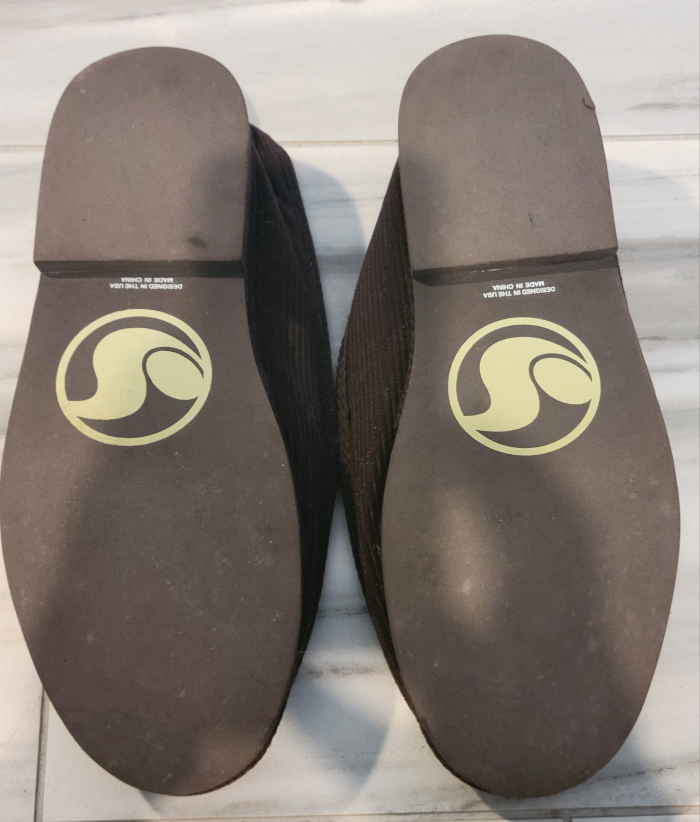 DVS Shoe Company Fransico Brown Corduroy Slippers Size 12