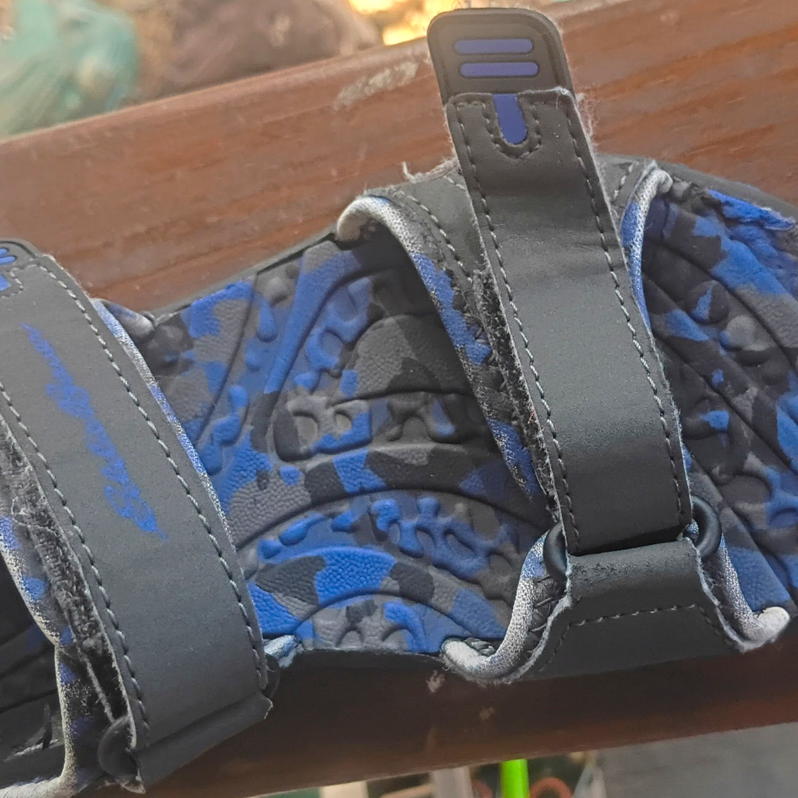 Eddie Bauer Unisex Kids Strappy Sandals Hook & Loop Camo Blue/Gray/Black 2