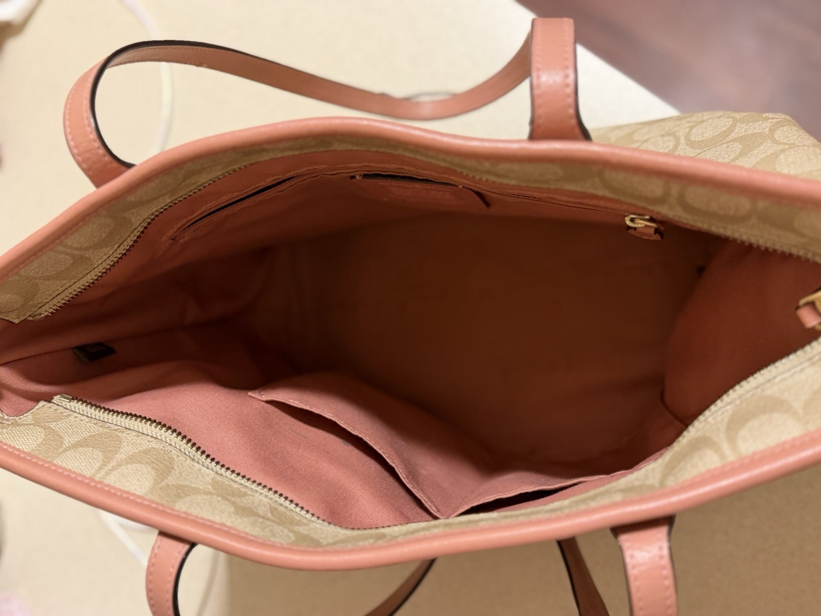 Coach Signature Logo Large Tote Zip Bag Beige/Pink w/ Wristlet Pouch