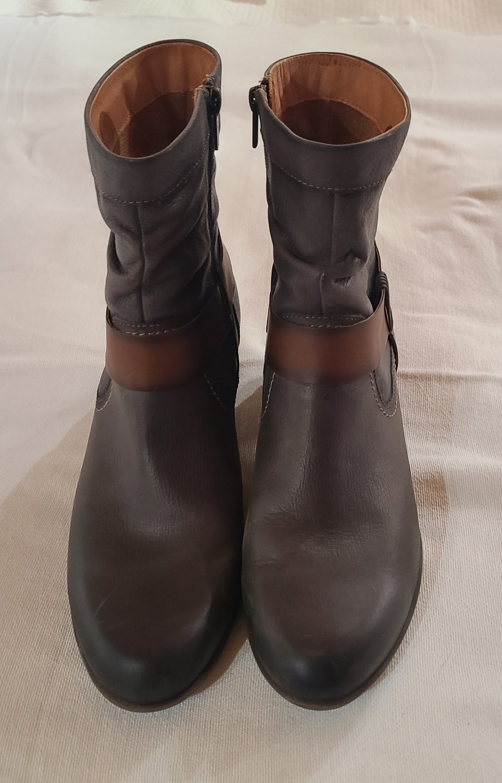 Pikolinos Womens Grey Leather Zip Ankle Boots with Brown Staps EU 42 US