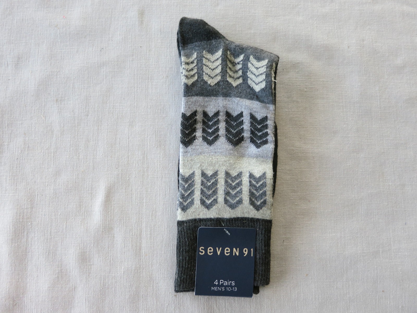 Seven91 Men’s Crew Socks, Black and Grey Pattern, Men’s 10-13, New