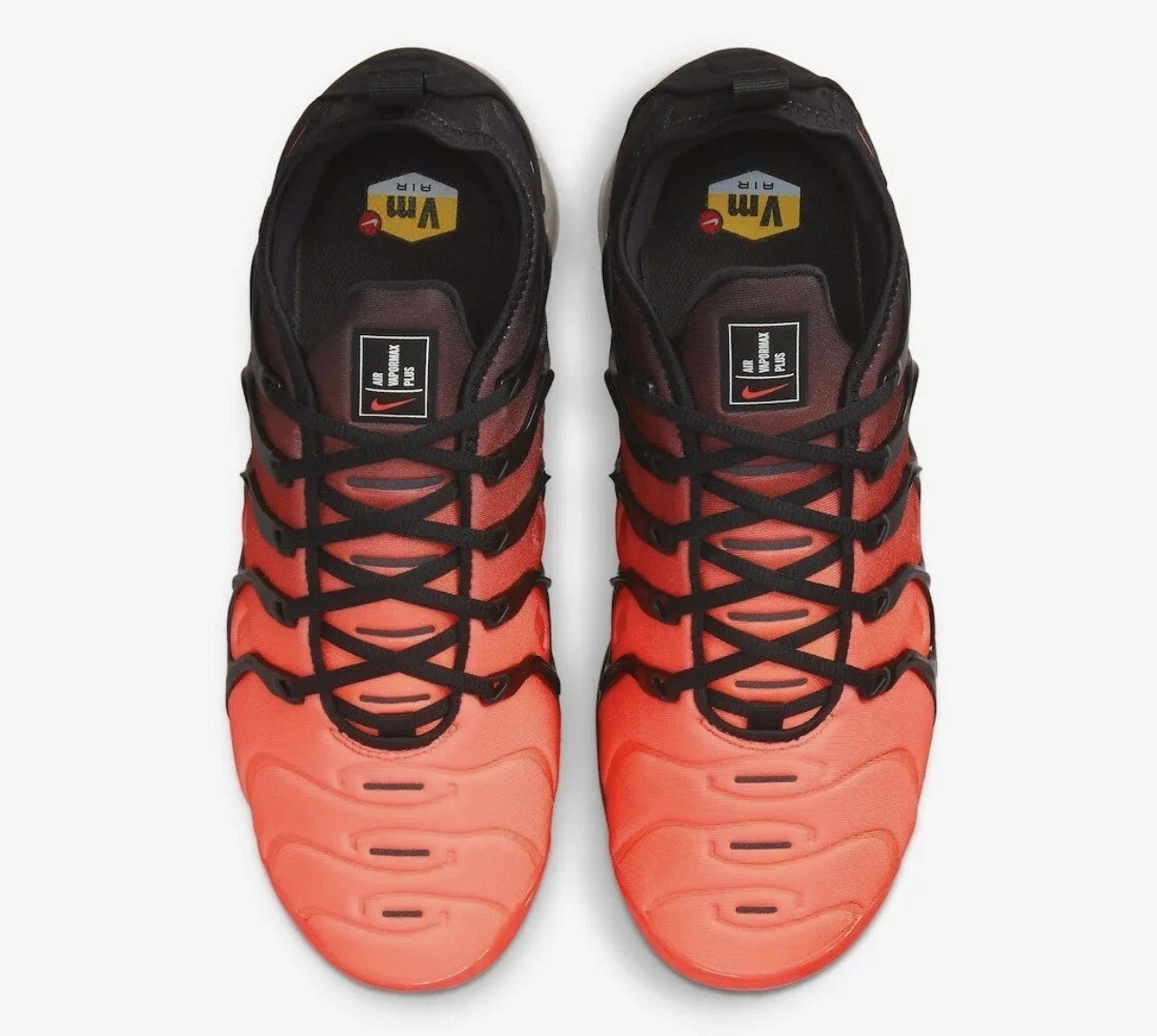 Nike Air VaporMax Plus Black Crimson Gradient Sneakers DZ4857-001 Mens Size