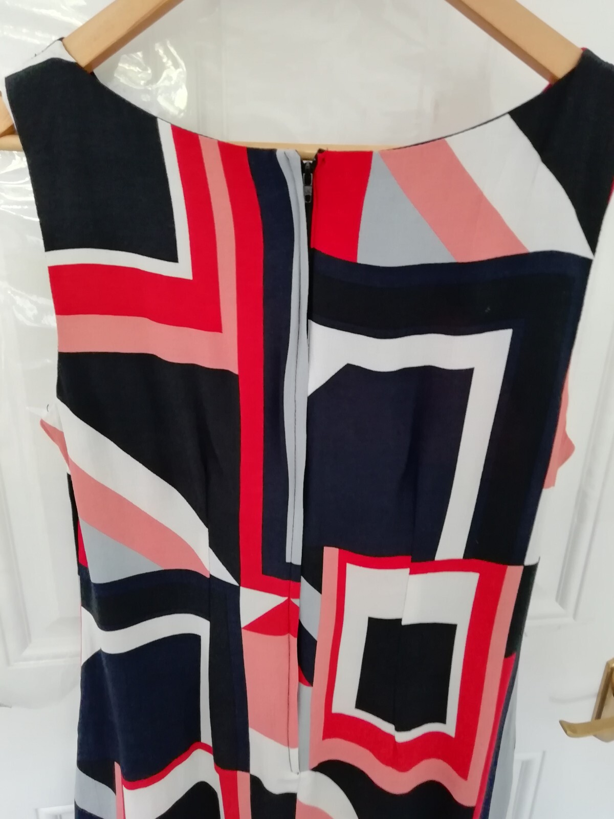 Wallis Size 10 Black Red Pink White Abstract Shift Dress Pockets Back Zip Ladies