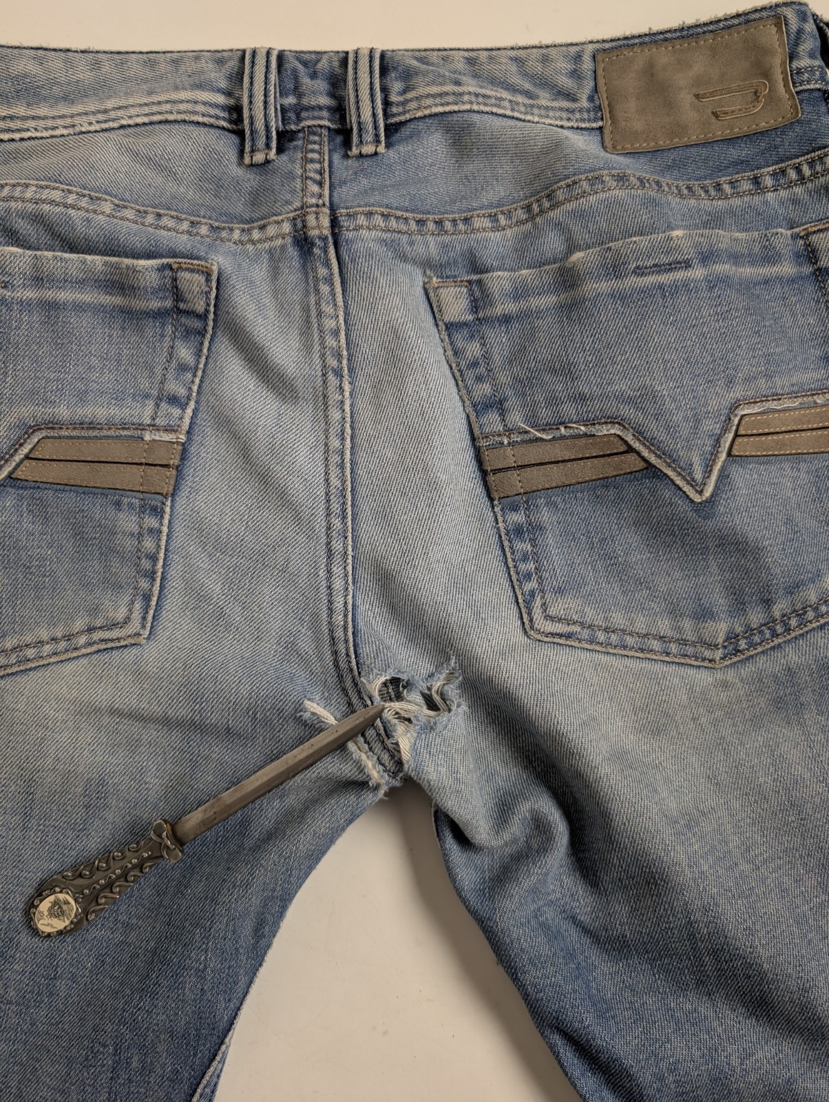 Diesel Zatiny 8AT Bootcut Jeans Men Tag 32 Measured 34×30 Distressed