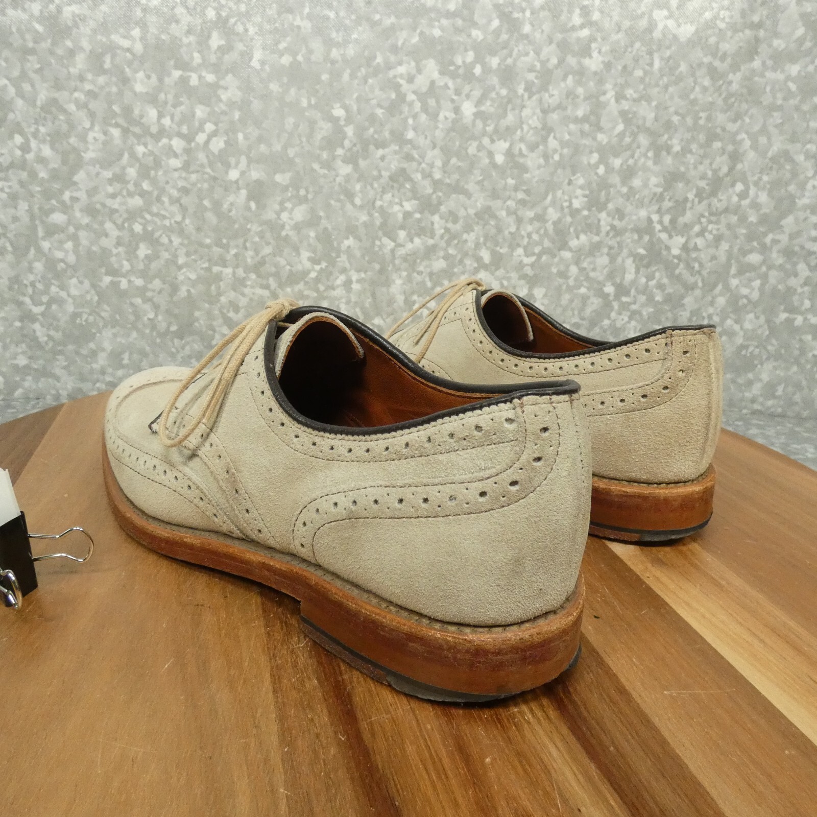 Allen Edmonds Player’s Shoe Mens 9B Beige Suede Wingtip Oxfords