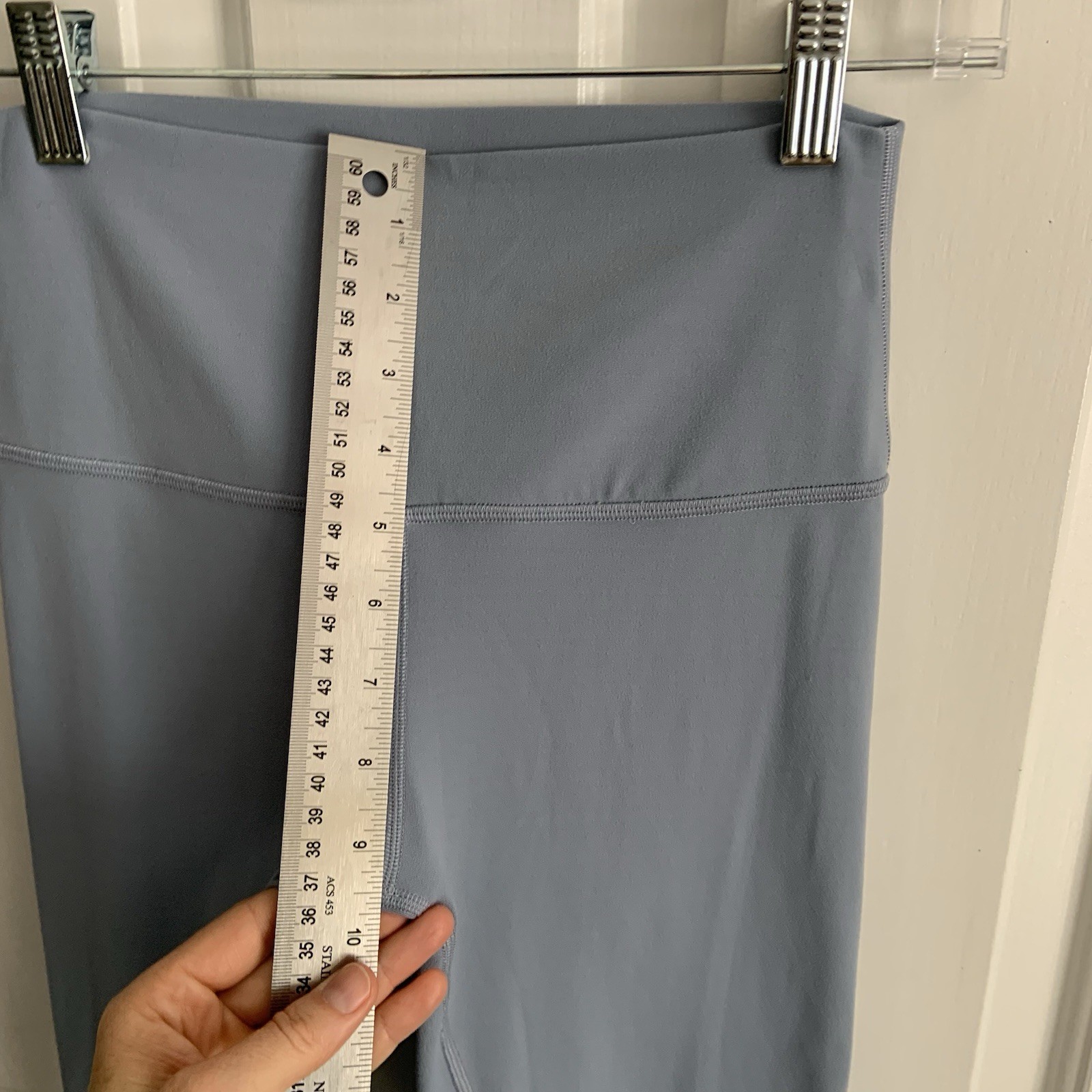 Lululemon Align Crop 21in Pants women sz 6 Light Chambray Blue EUC
