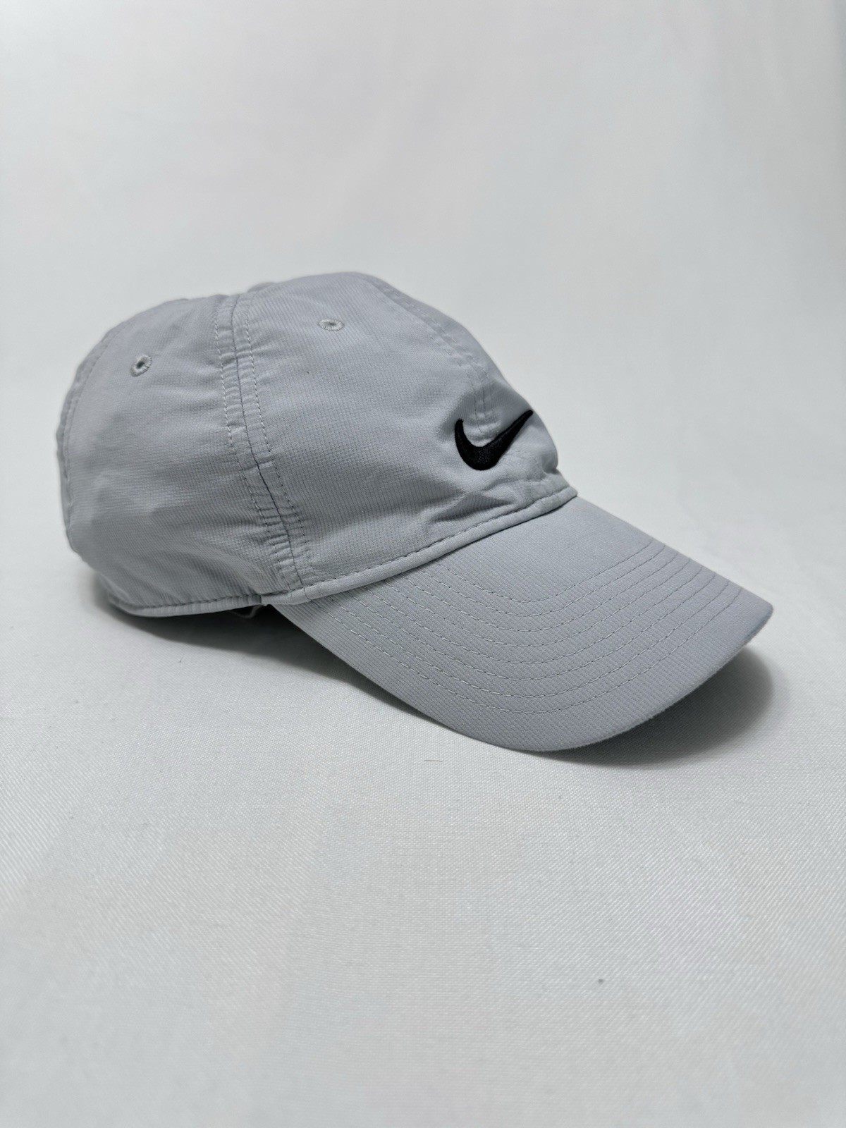 Nike Golf Cap Grey Legacy91 Dri-Fit One Size Adjustable Strapback Lightweight