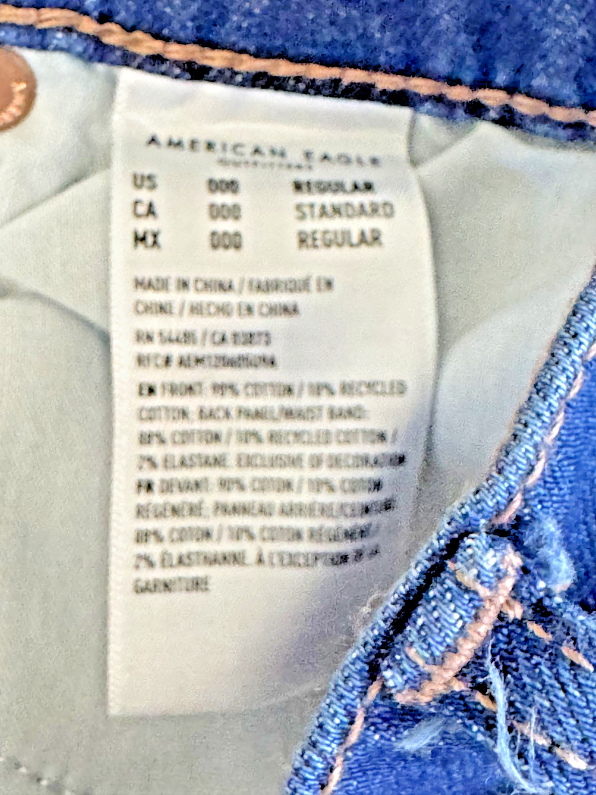 American Eagle Womens Dreamy Drape Barrel Mid Rise Blue Strigid Jeans NWT