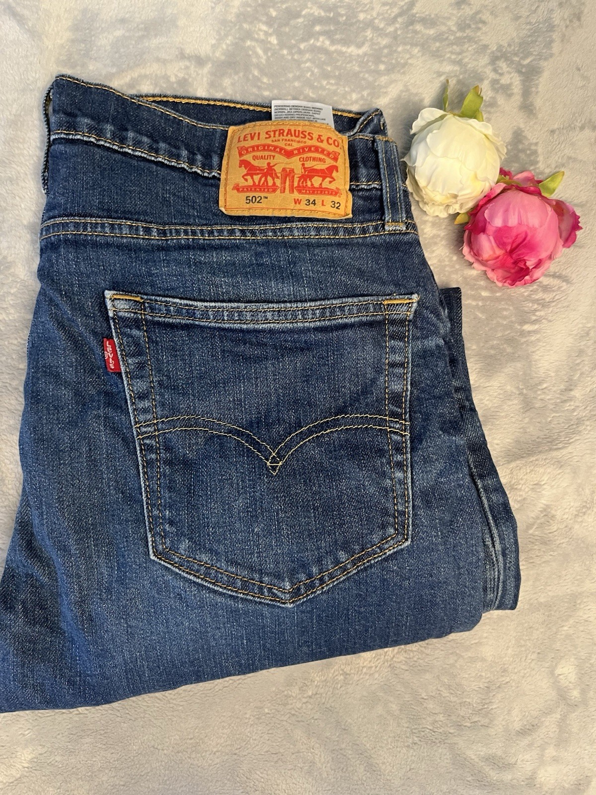Levi’s Men’s Blue Slim Tapered Low Rise Denim Jeans Medium Wash Water Less
