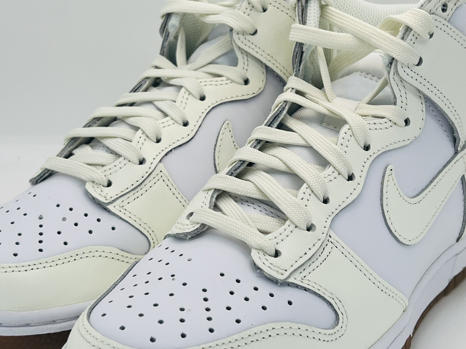 Women’s Size 6 – Nike Dunk High “Sail Gum” DD1869-109 New with Complete Box