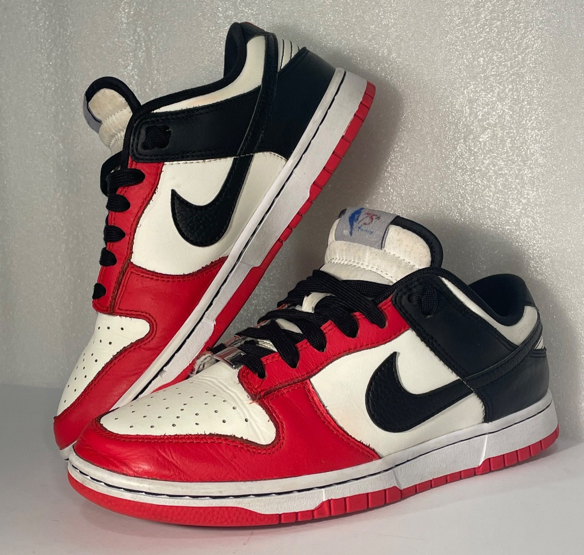 NIKE MENS SIZE 8 NBA DUNK LOW 75TH ANNIVERSARY CHICAGO BULLS RED DD3363-100
