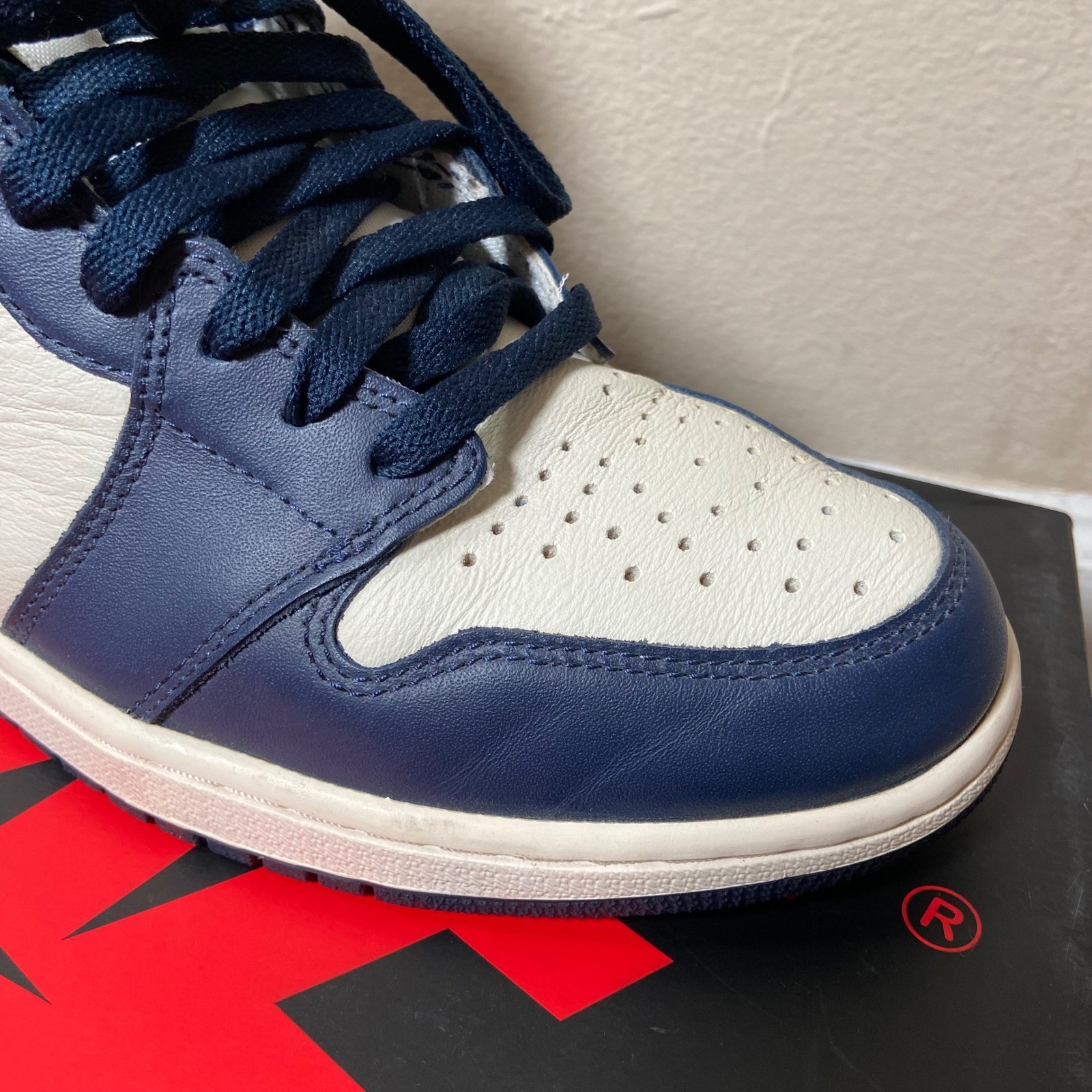 Jordan 1 Retro High OG Obsidian 2019 Men Size 10.5 Used with Box 555088-140
