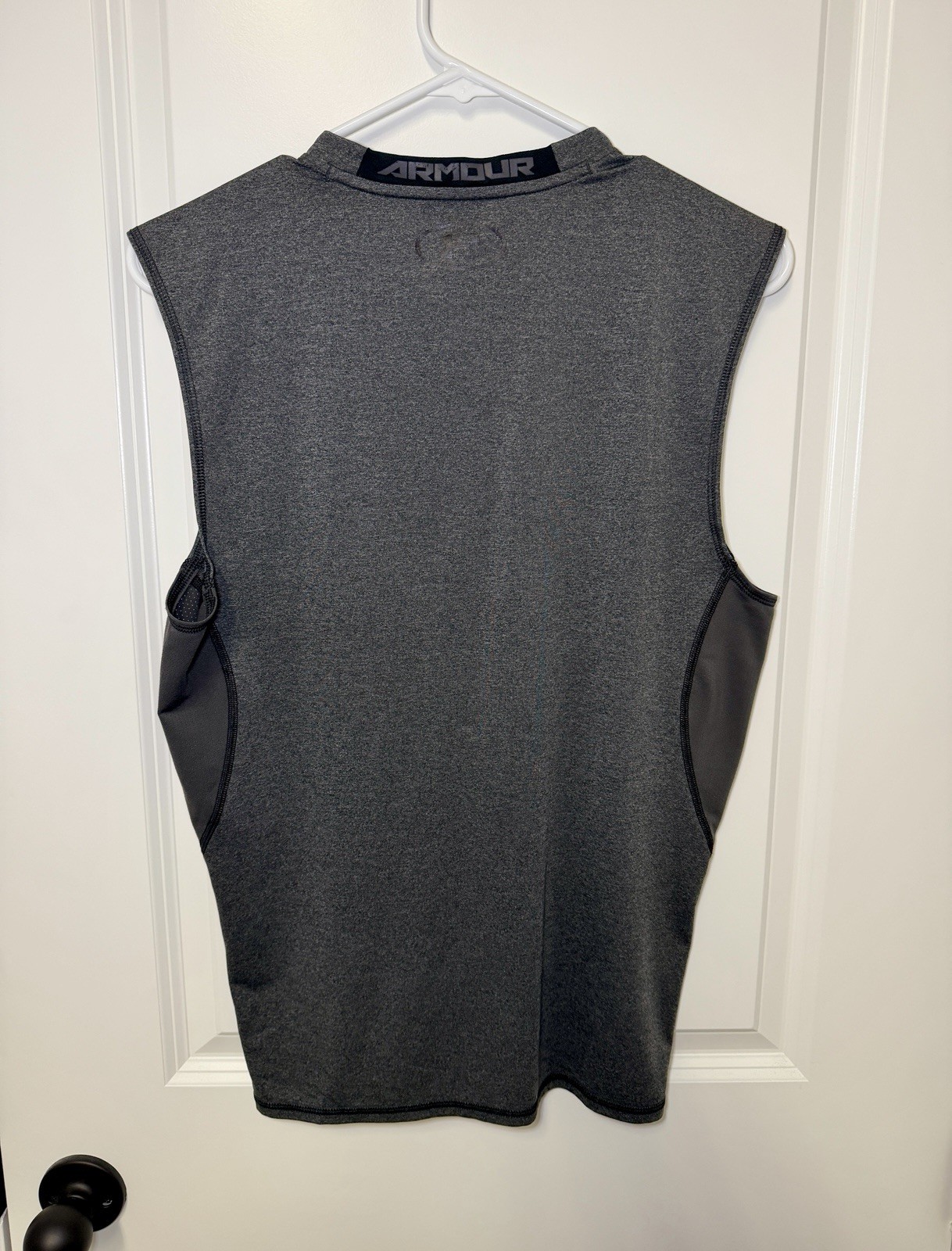 Under Armour Sleeveless Heatgear Compression Shirt Lot 3x Black Gray Blue Large