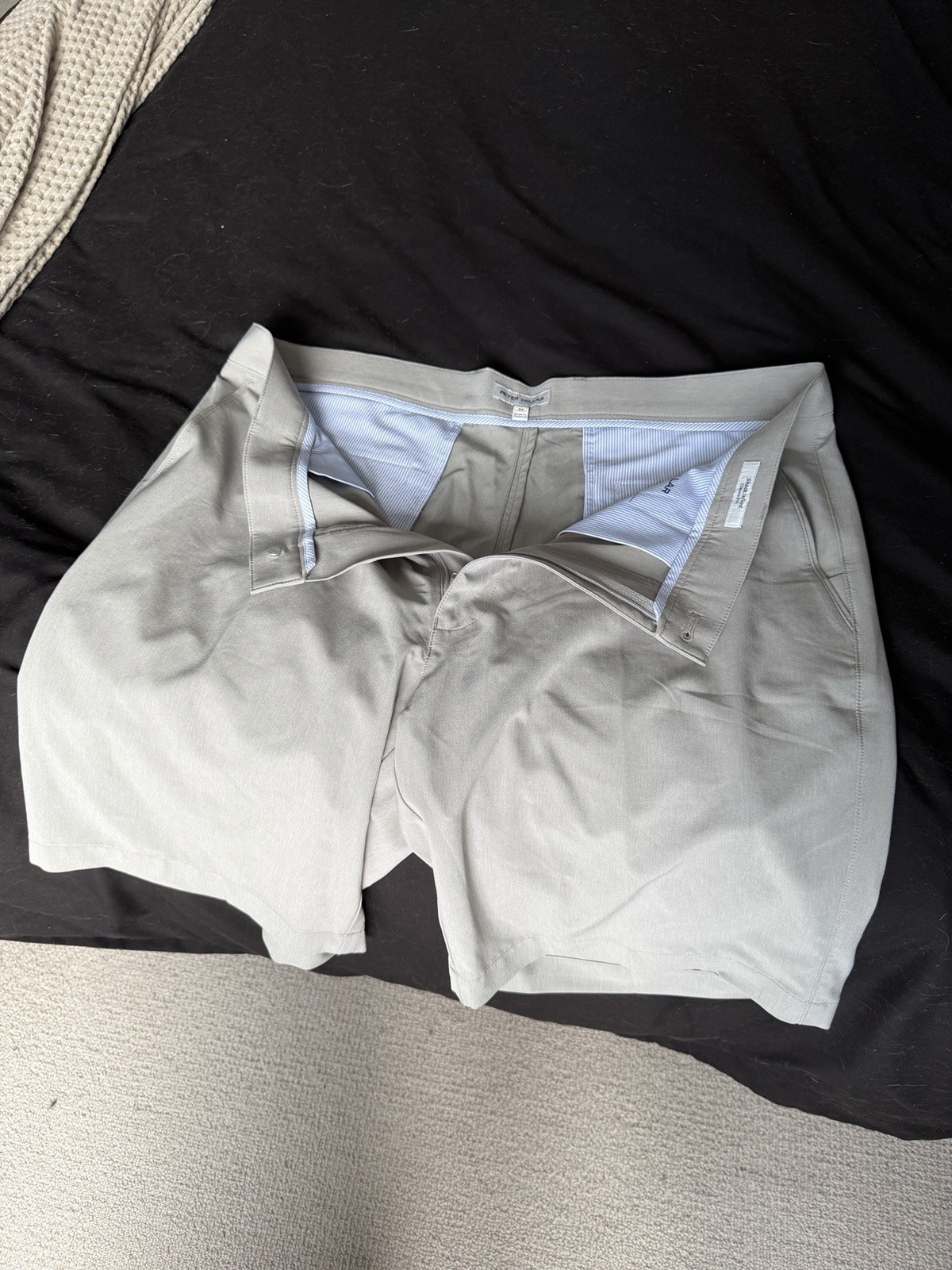 Peter Millar Solid Light Gray Shackleford Golf Shorts Size 36