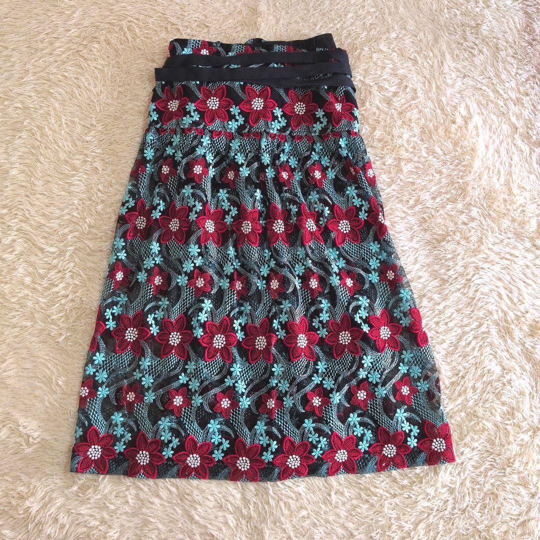 Tricot COMME des GARCONS AD2002 Floral Embroidered Wrap Skirt M