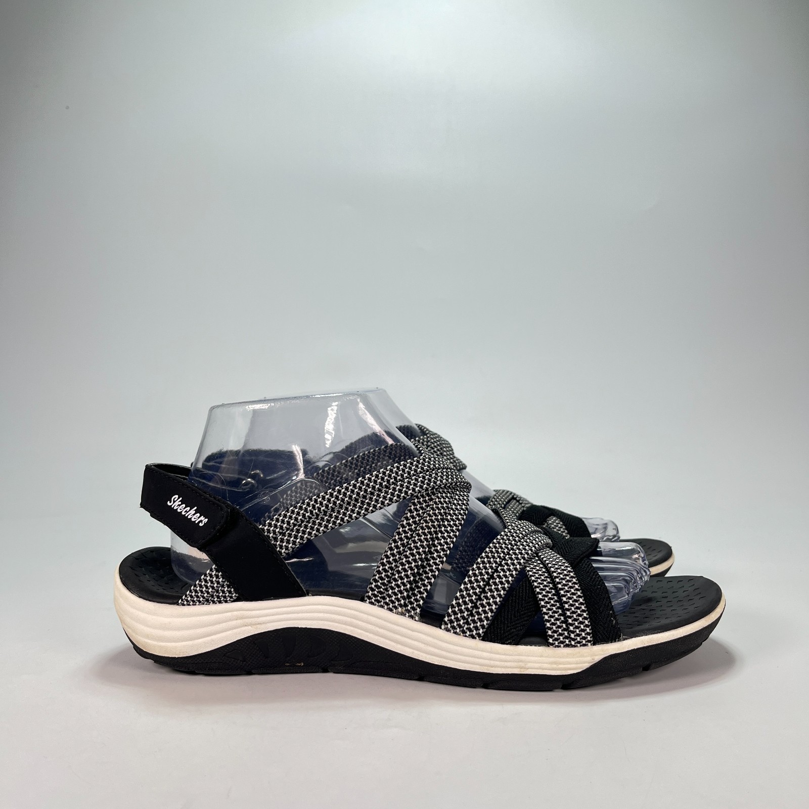 Skechers Reggae Cup Smitten Black Gray Outdoor Strappy Sport Sandals Womens Sz 9